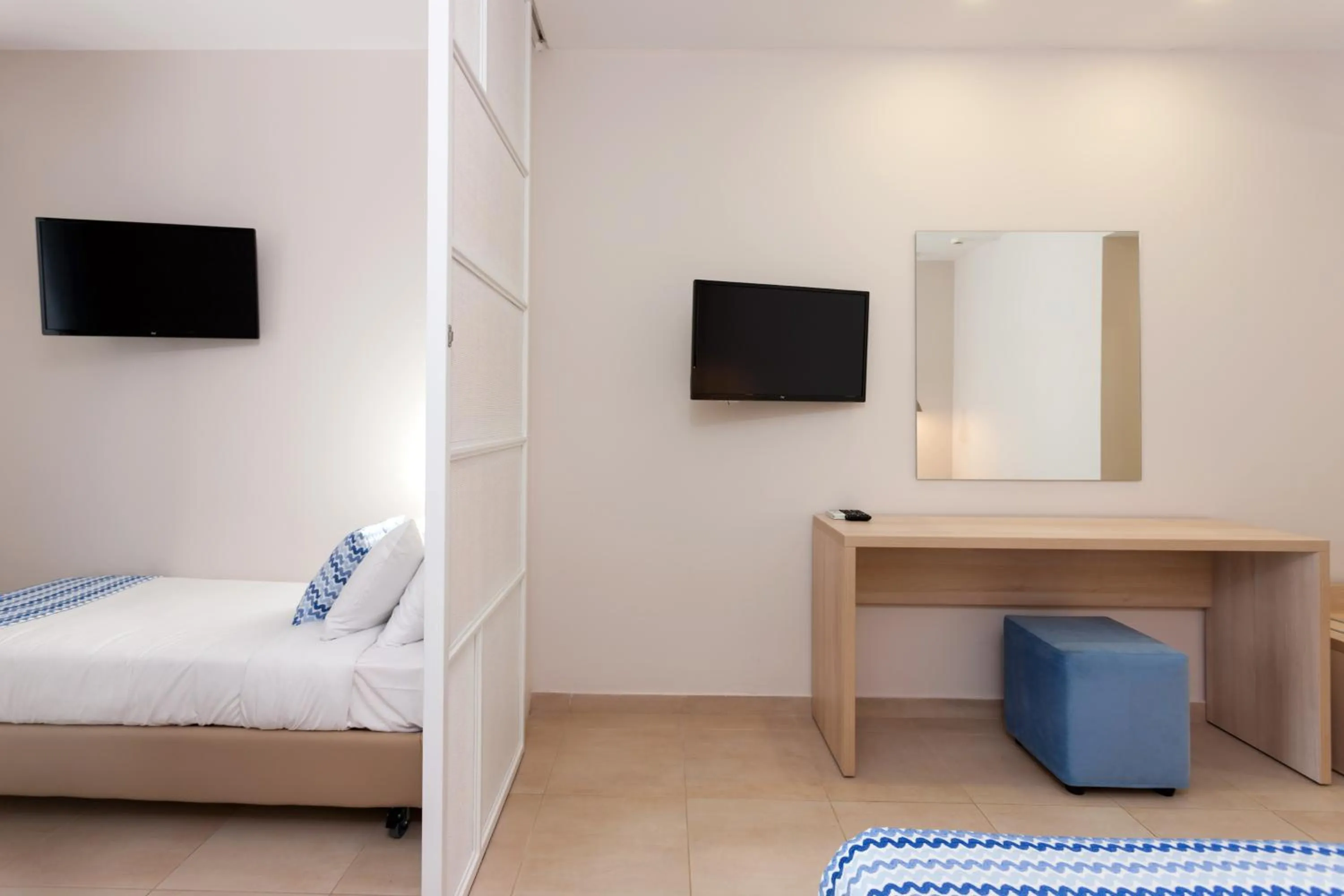 Bed in Alykanas Village Resort