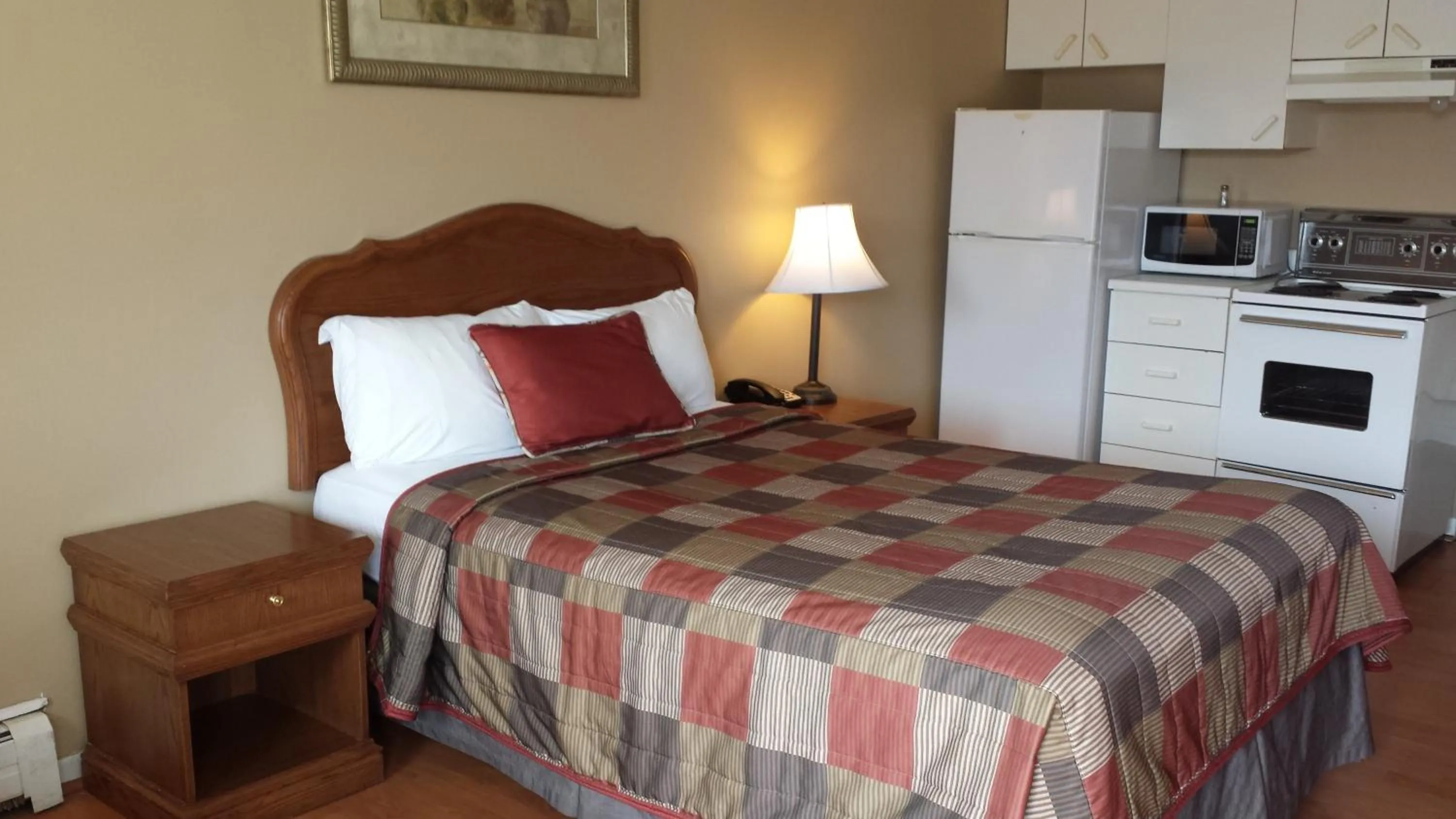 Bed in Motel Iberville