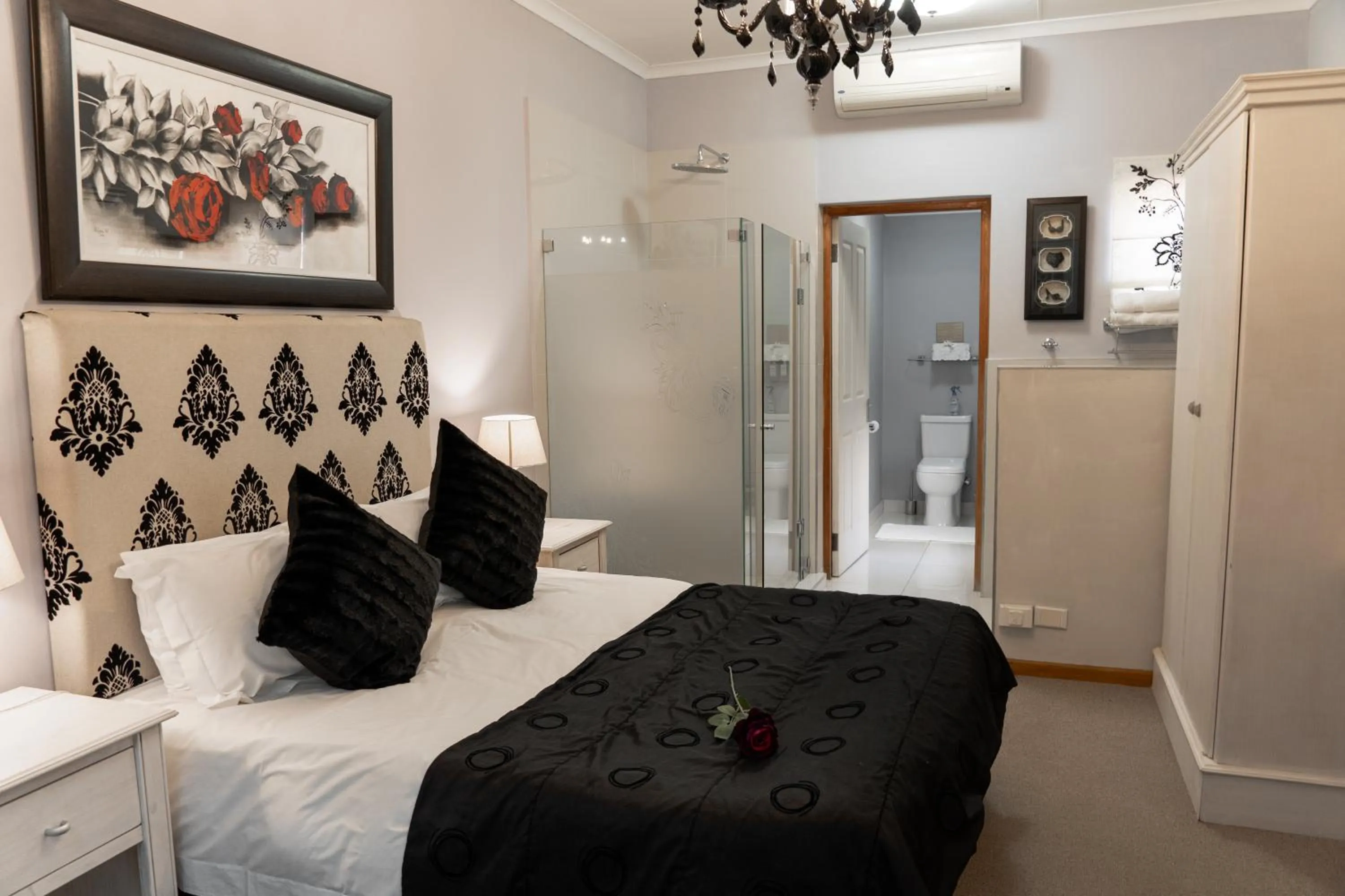 Bed in The Falls Guest House