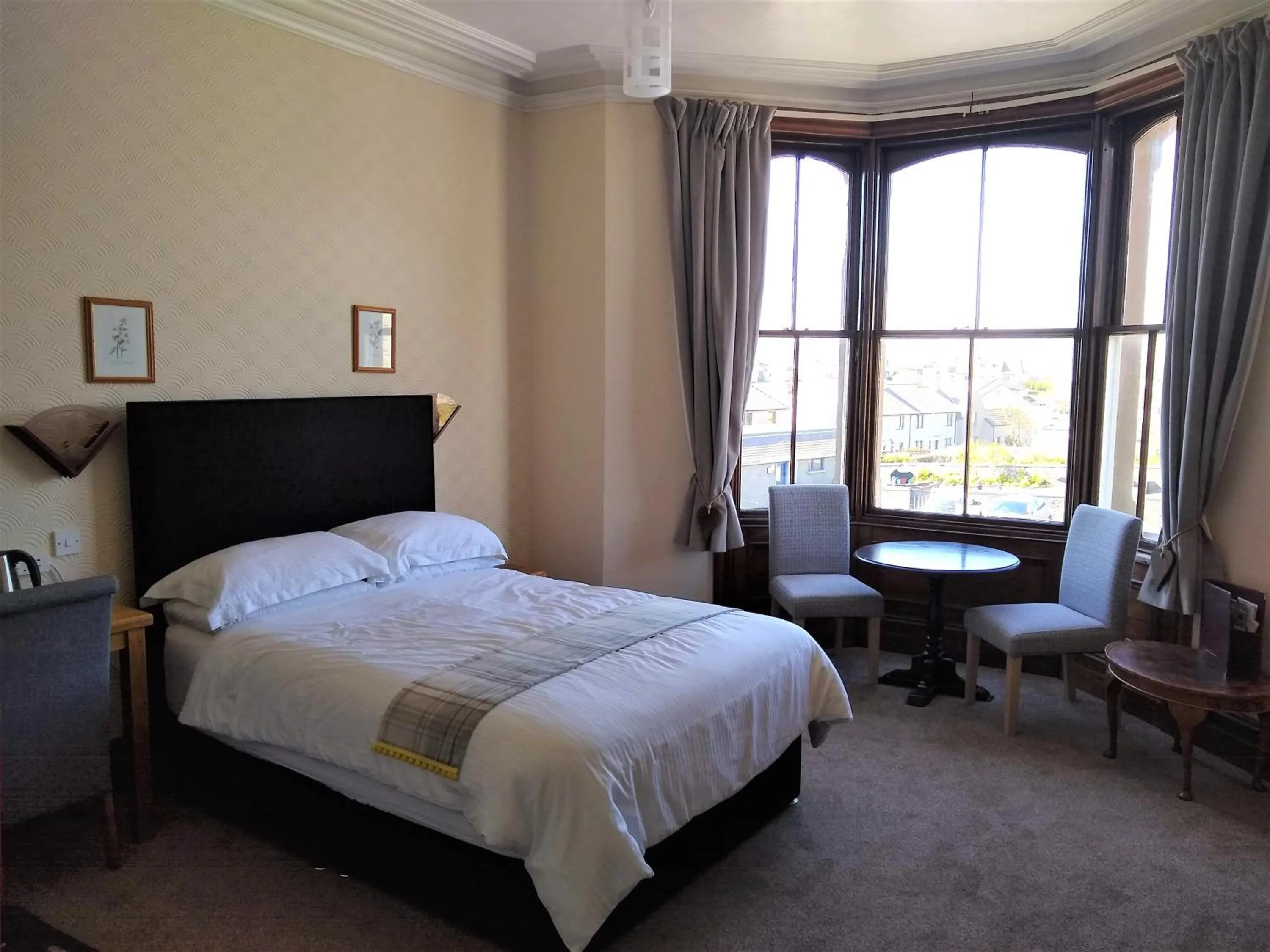 Bedroom, Bed in Solheim Guest House