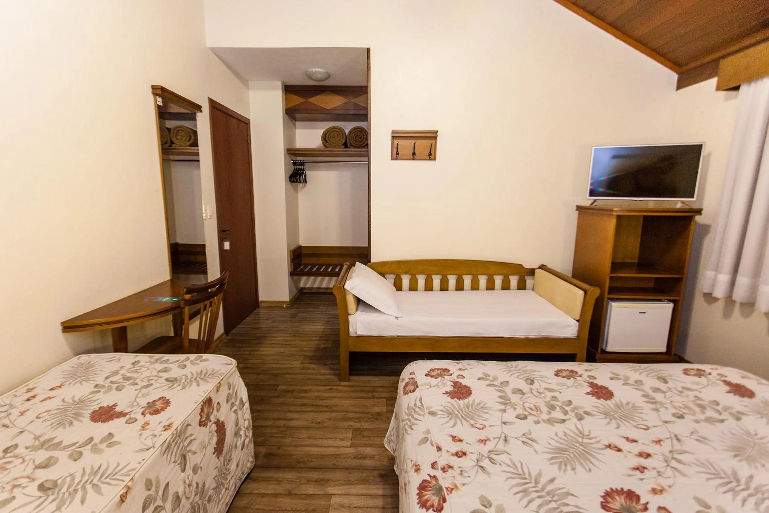 TV and multimedia, Bed in Tri Hotel Lago Gramado