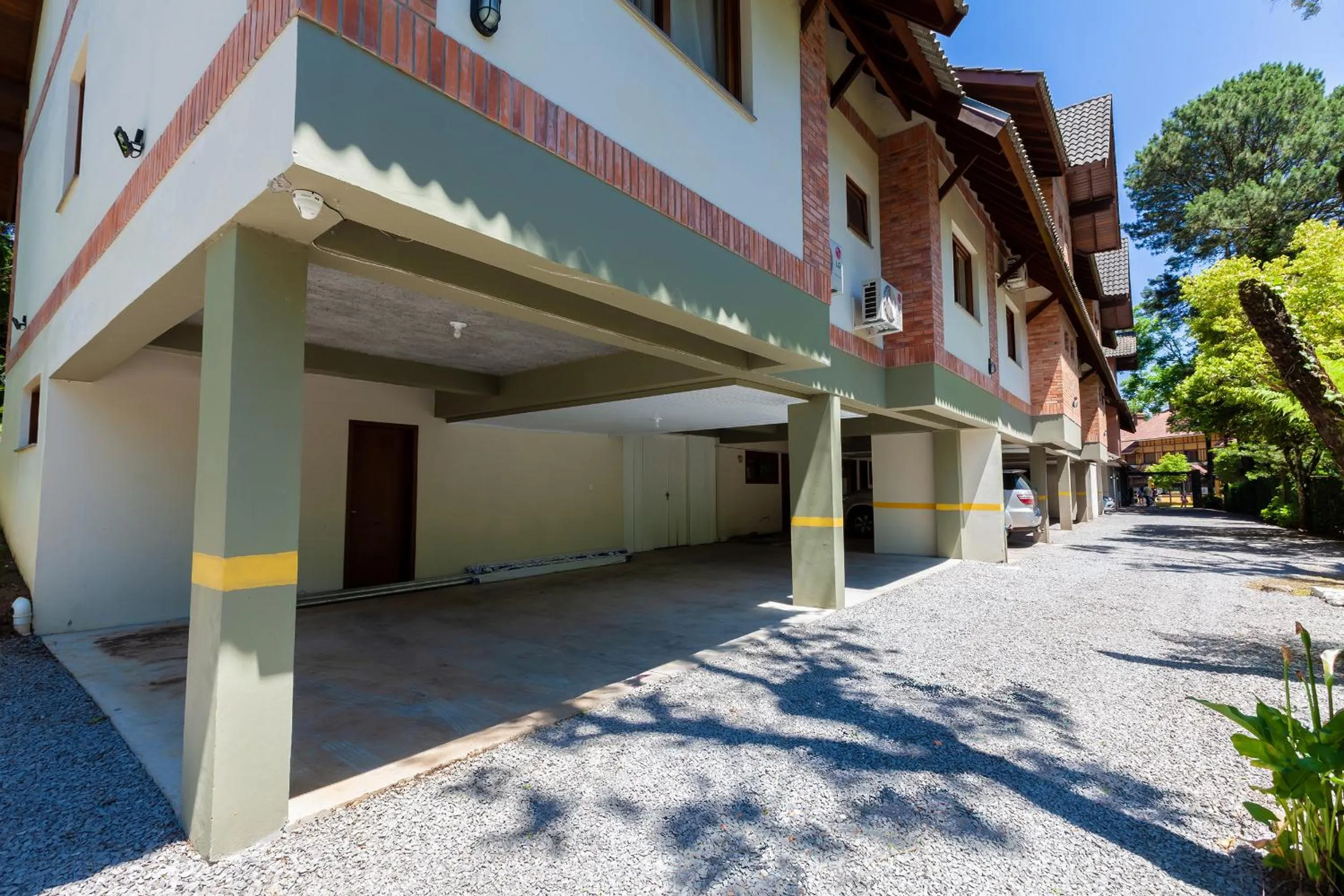 Property building in Tri Hotel Lago Gramado