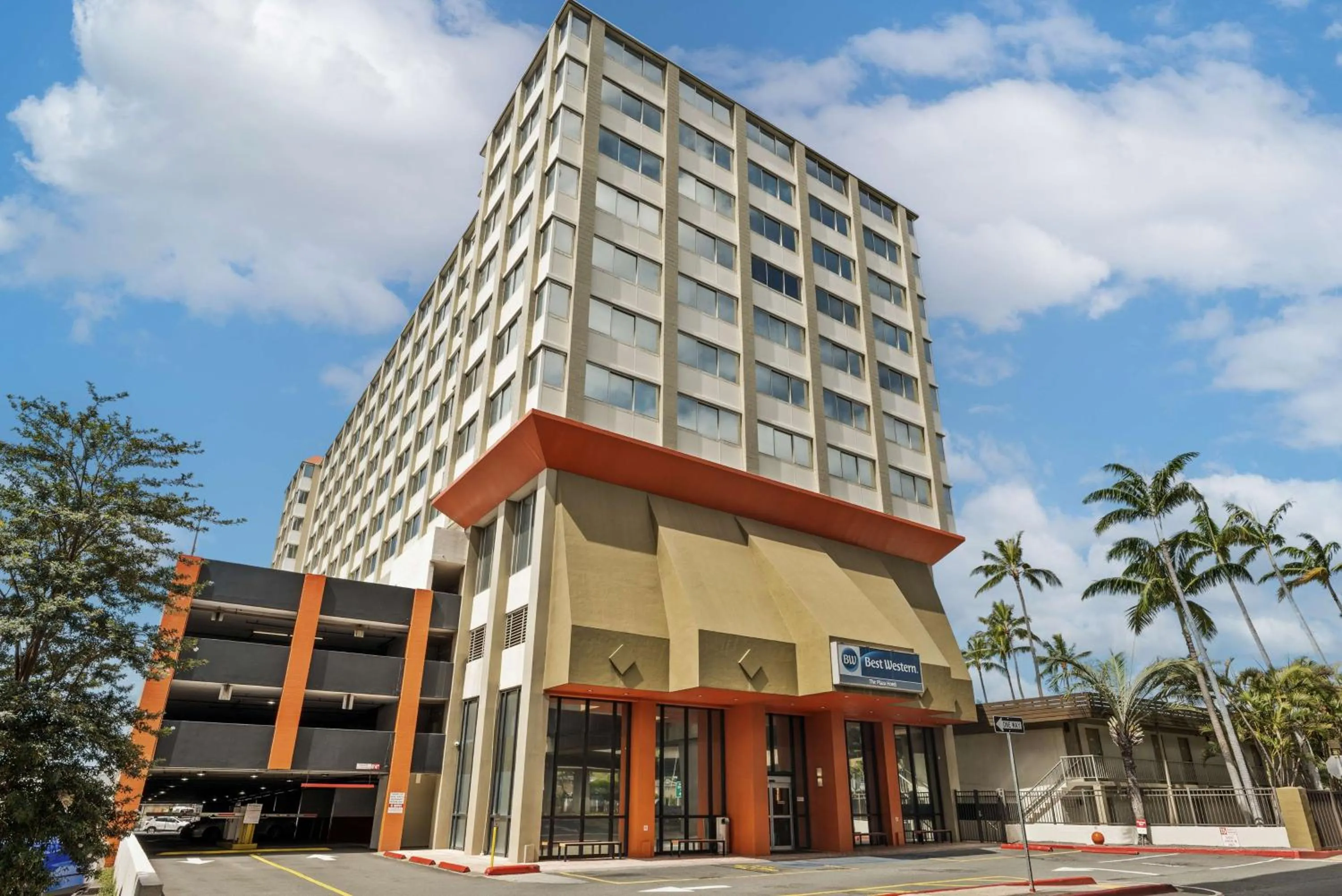 Property building in Best Western The Plaza Hotel Honolulu Airport - Free Breakfast