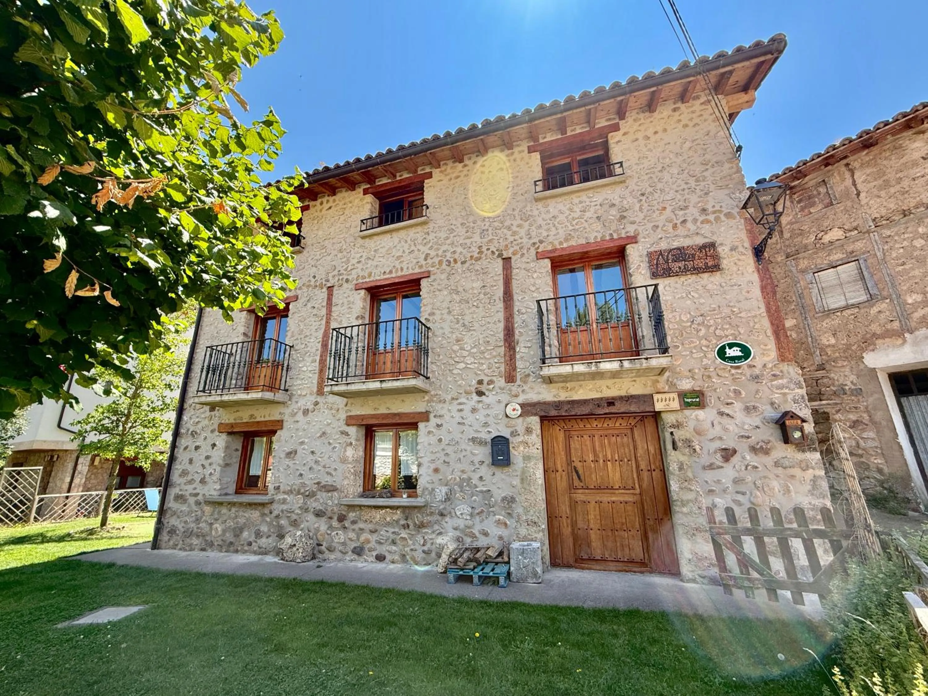 Property building in Hotel Rural Villa Liquidámbar