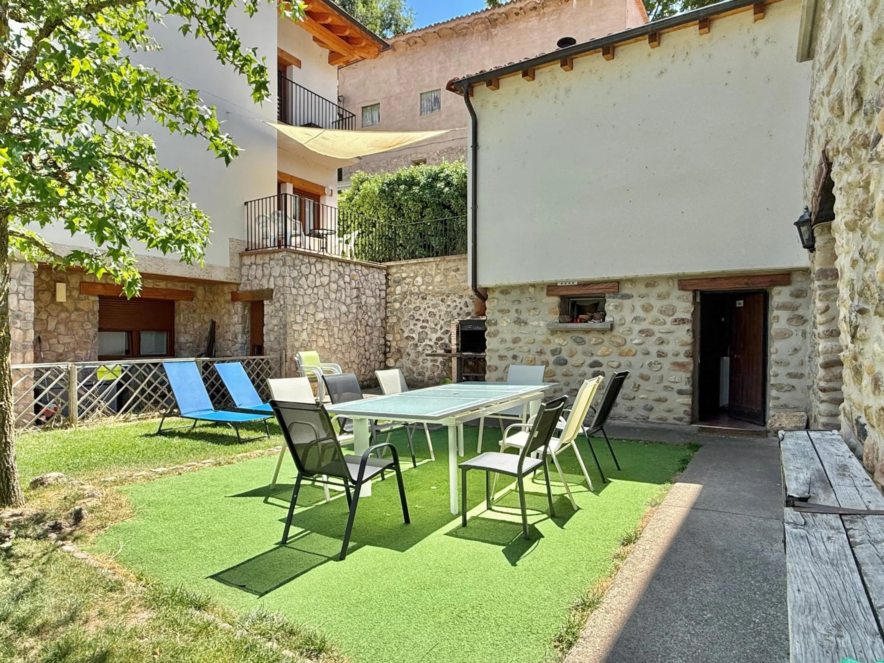 BBQ facilities in Hotel Rural Villa Liquidámbar