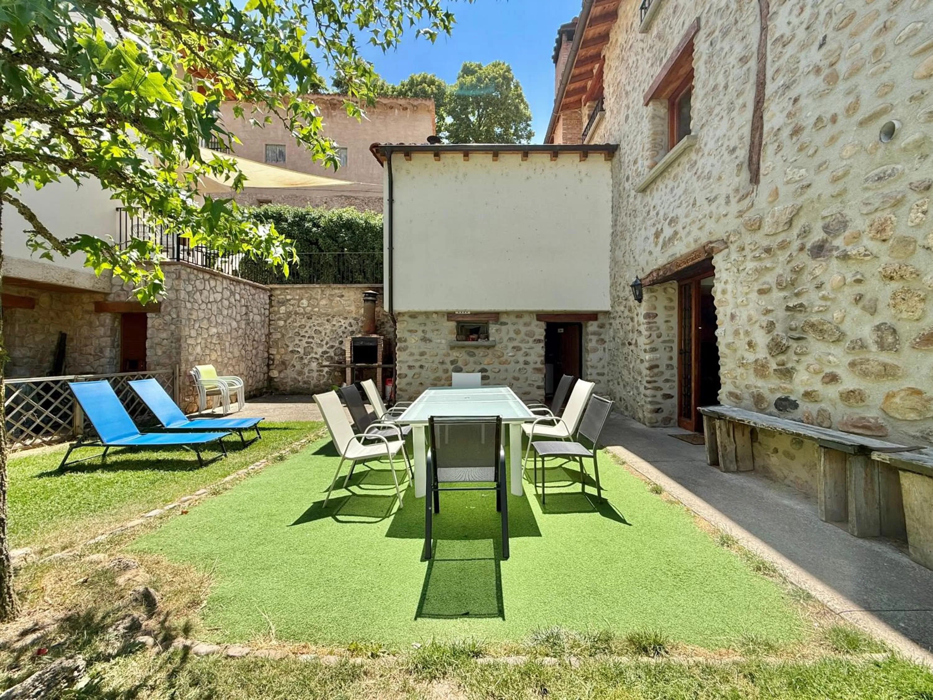 BBQ facilities in Hotel Rural Villa Liquidámbar