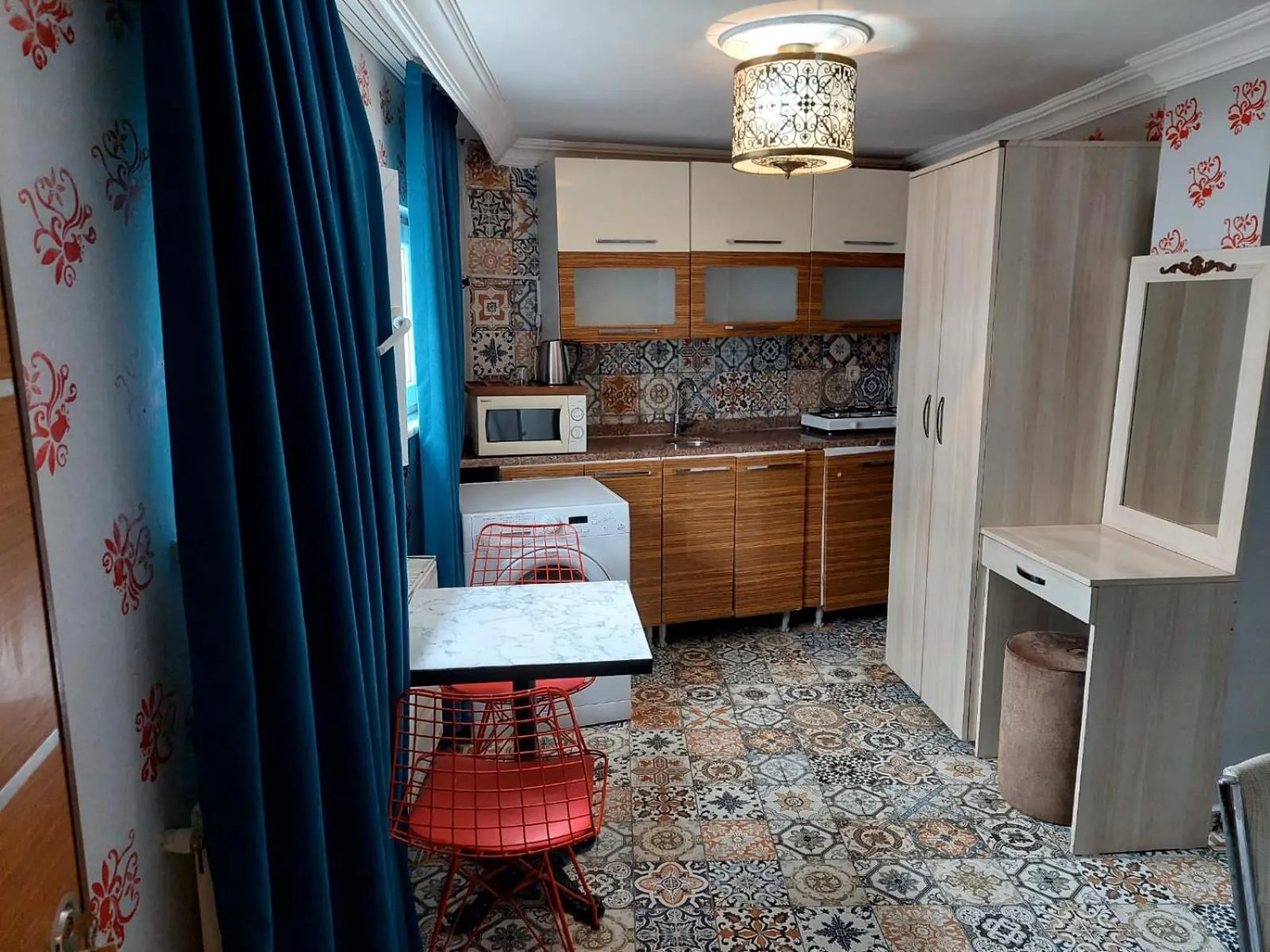 wardrobe in Galaxy Hotel Sultanahmet