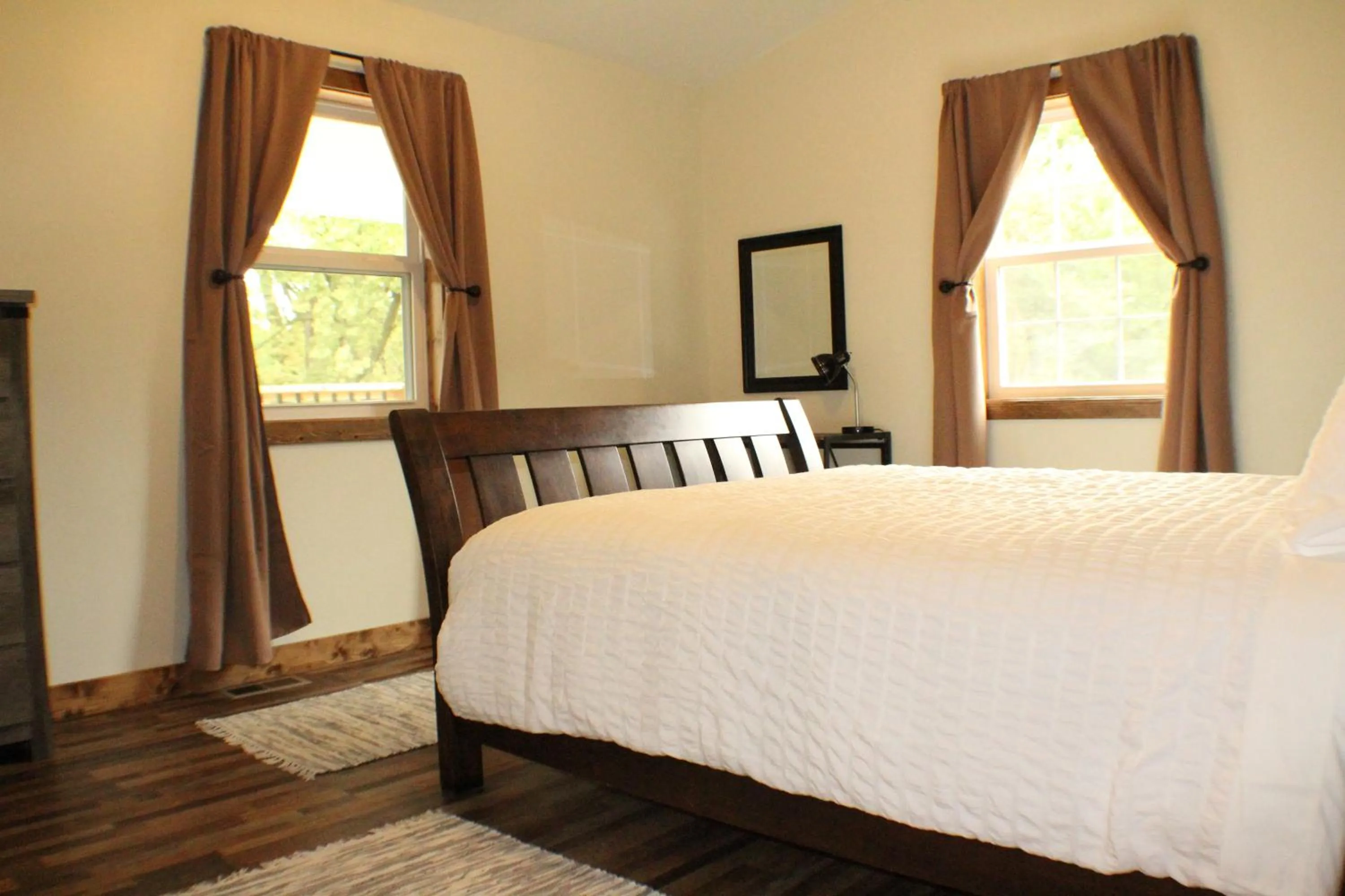 Bed in Trailhead Suites