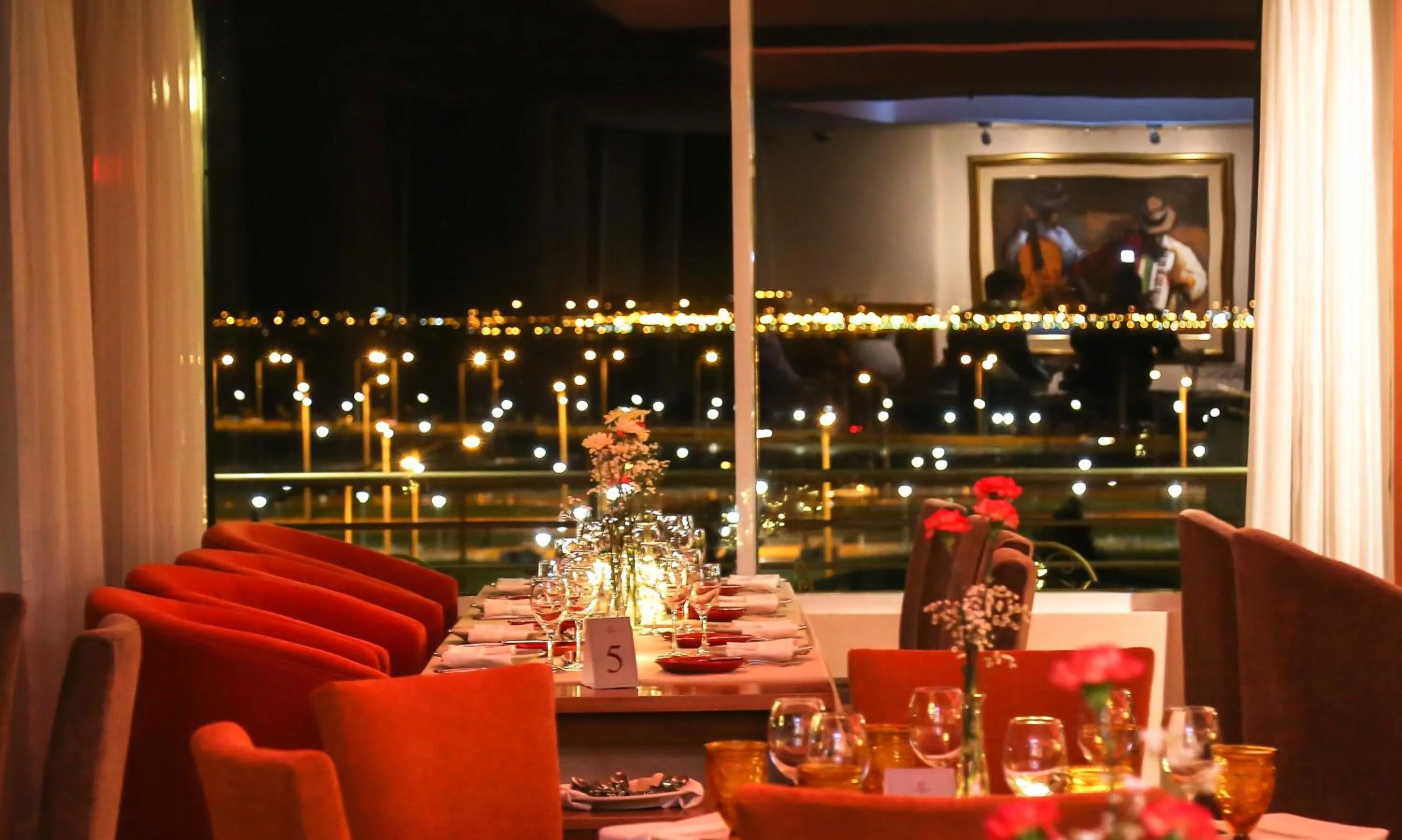 Restaurant/places to eat in De la Trinidad Hotel