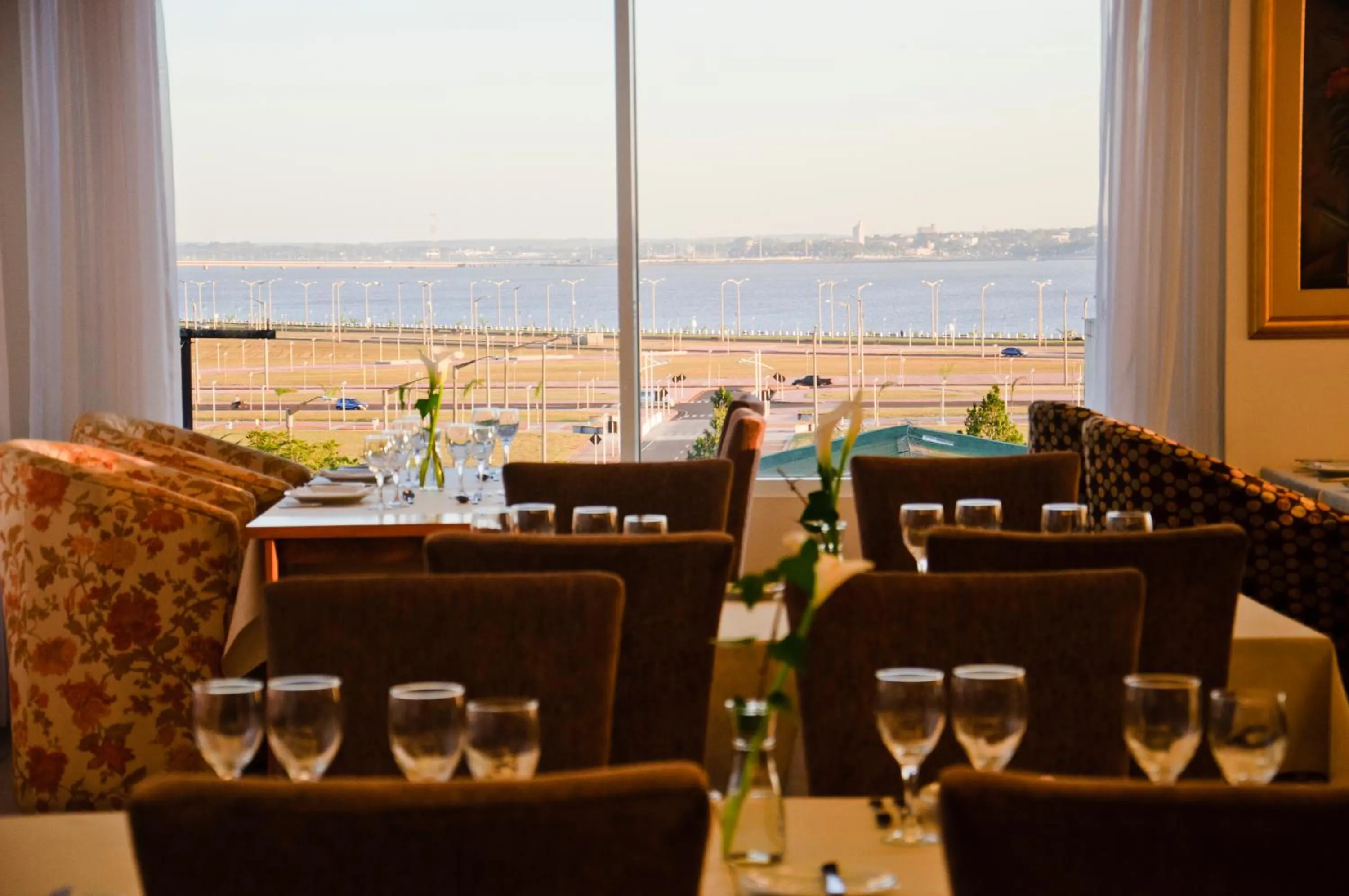 Restaurant/places to eat in De la Trinidad Hotel