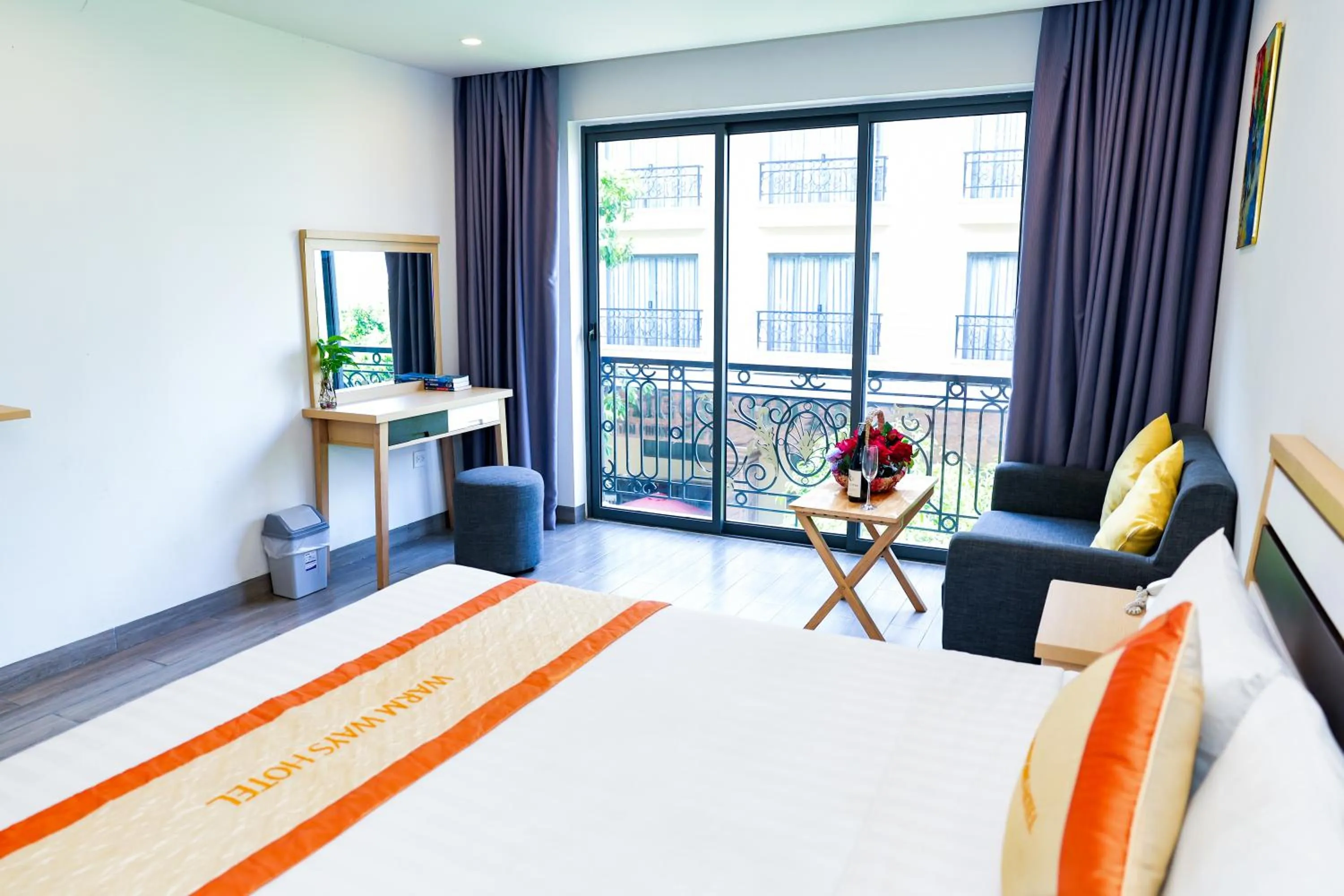 Bed in Warm Ways Hotel & Serviced Apartments