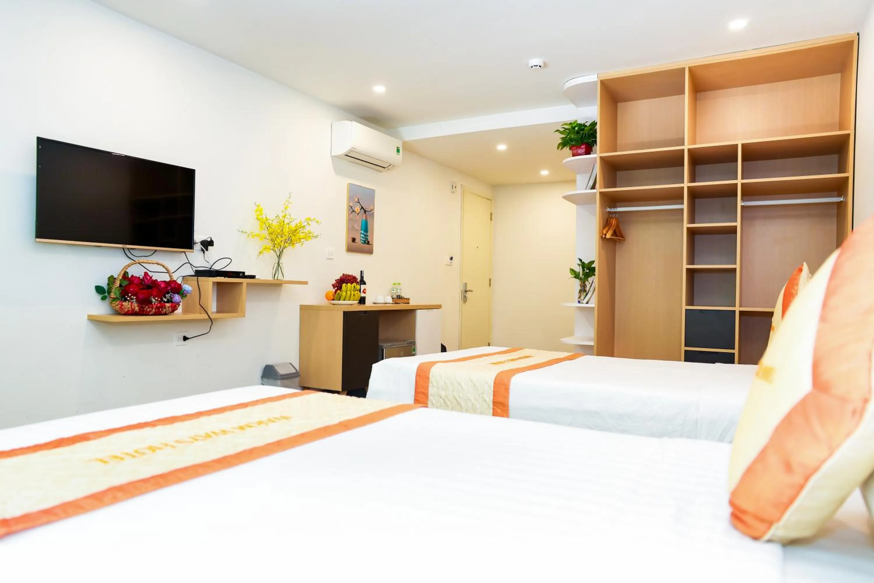 Bed in Warm Ways Hotel & Serviced Apartments