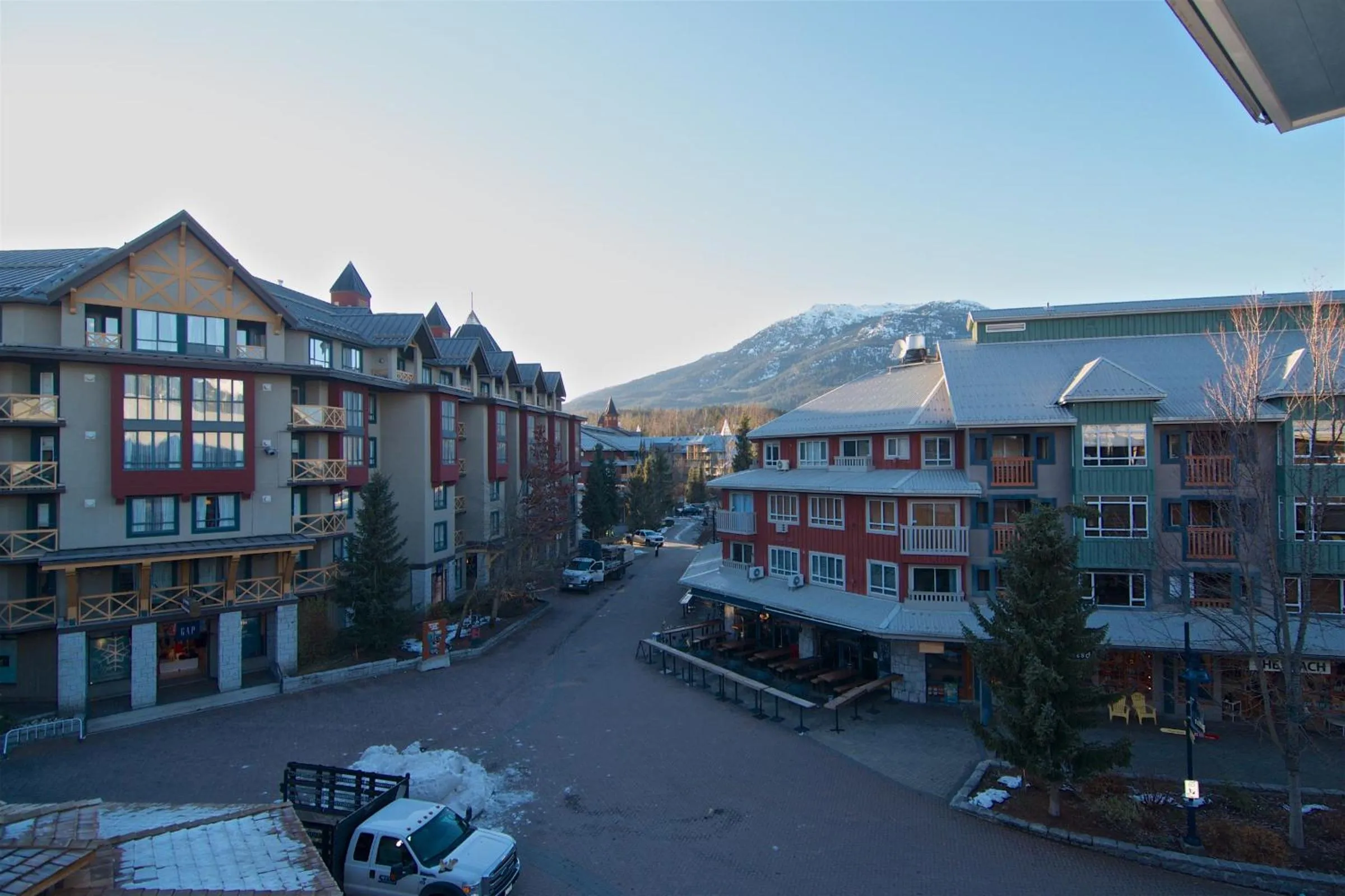 Property building in Whistler Blackcomb Vacation Rentals - Village North