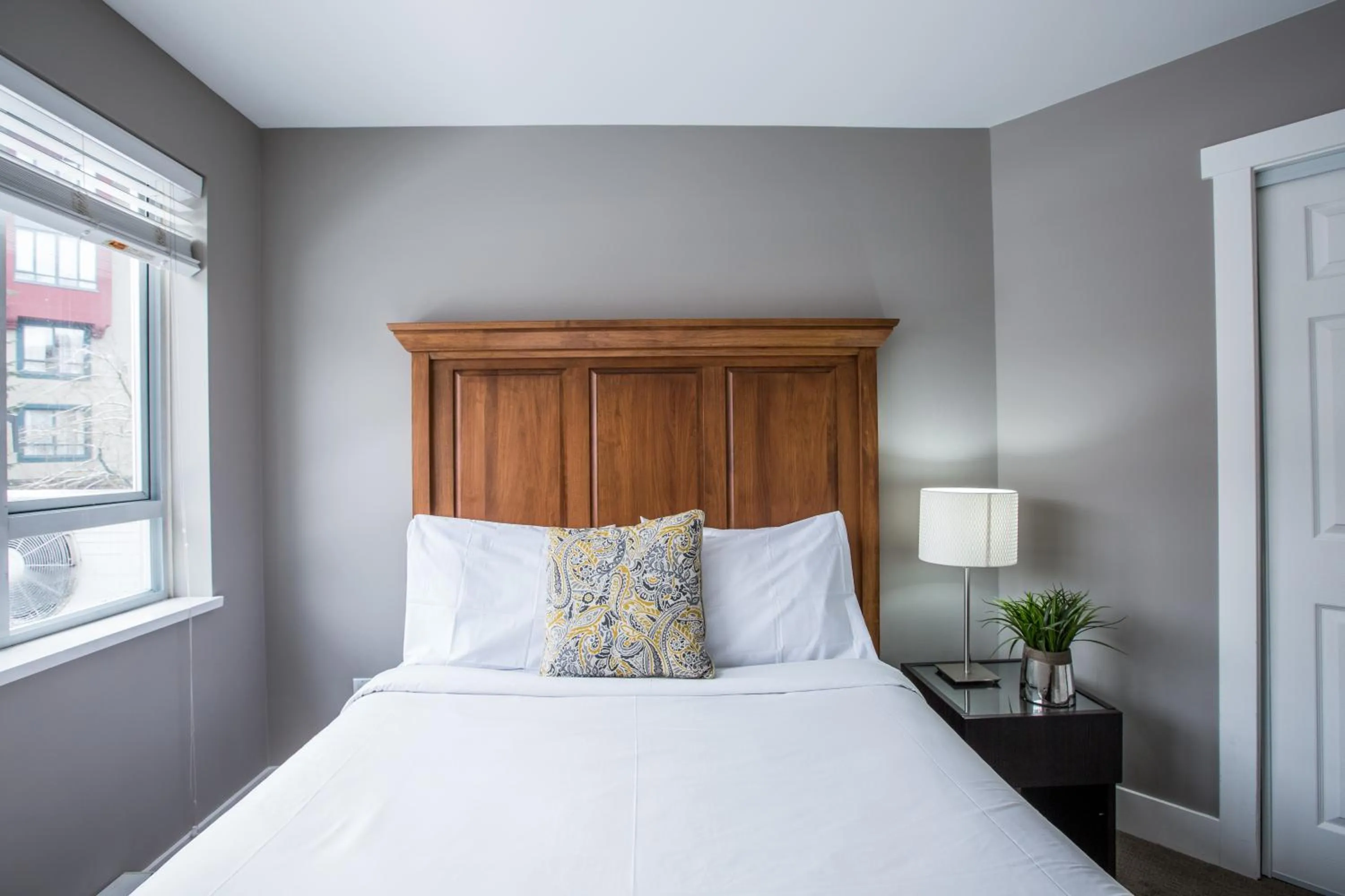 Bedroom, Bed in Whistler Blackcomb Vacation Rentals - Village North