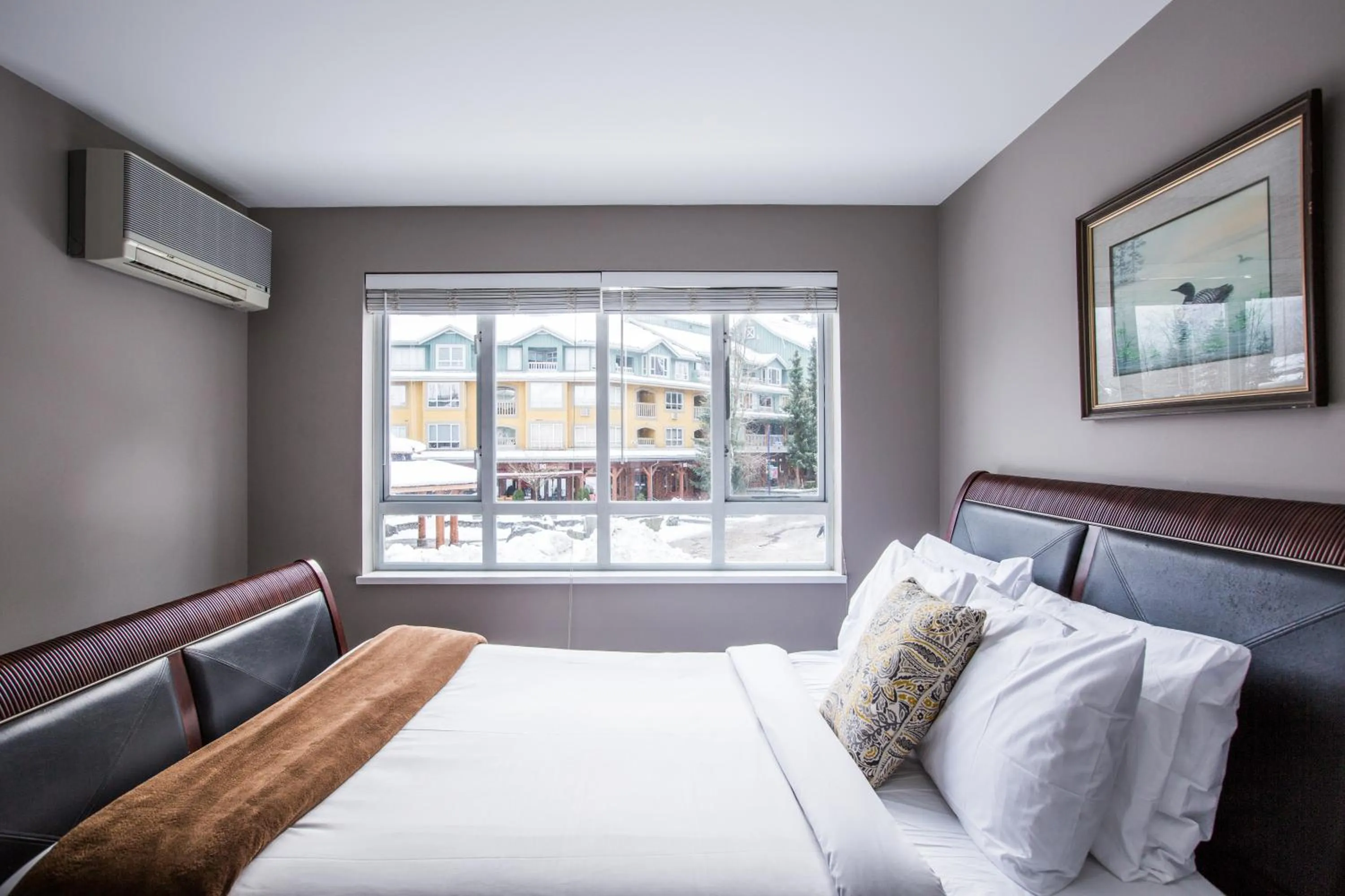 Bedroom, Bed in Whistler Blackcomb Vacation Rentals - Village North