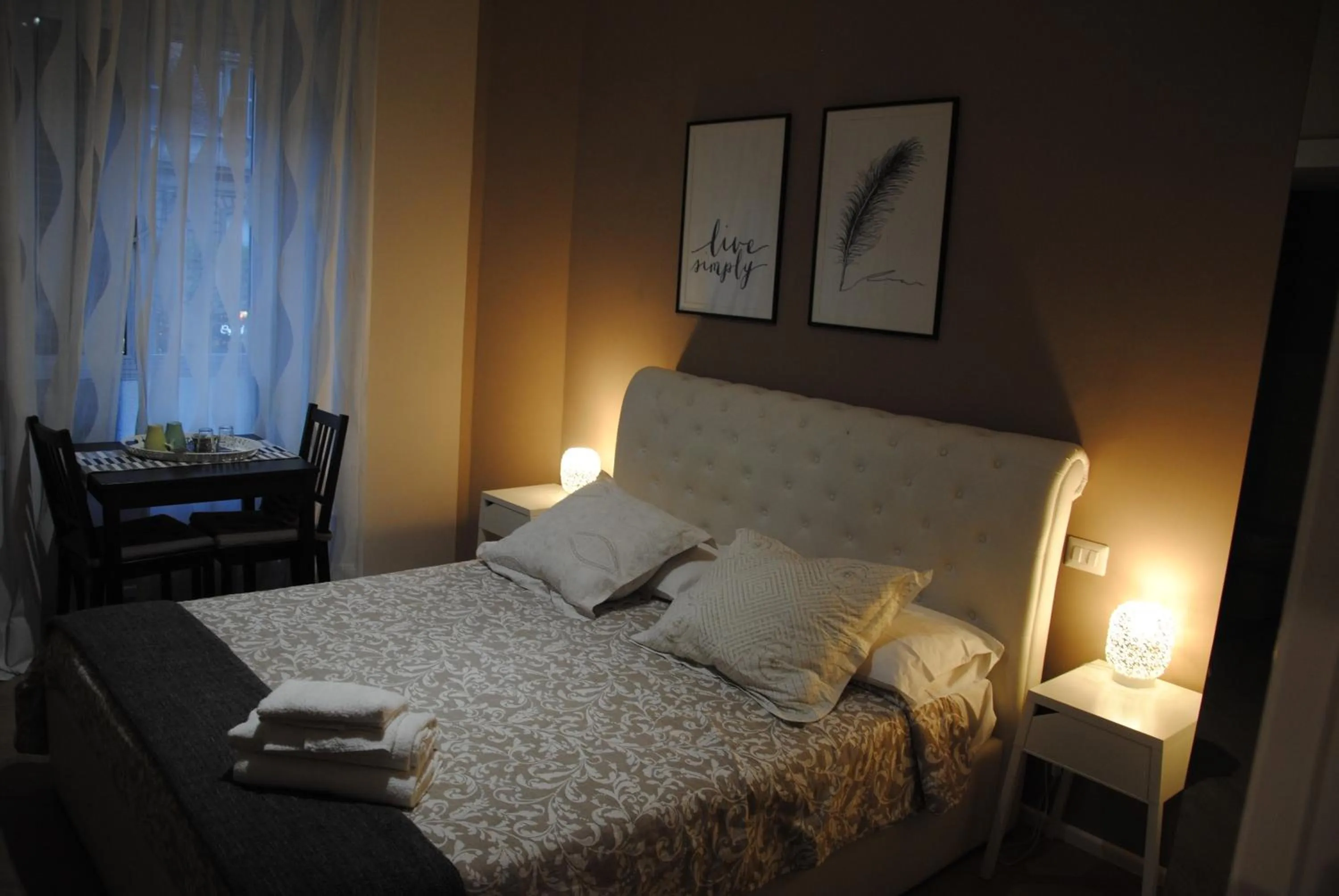 Photo of the whole room, Bed in White Vatican