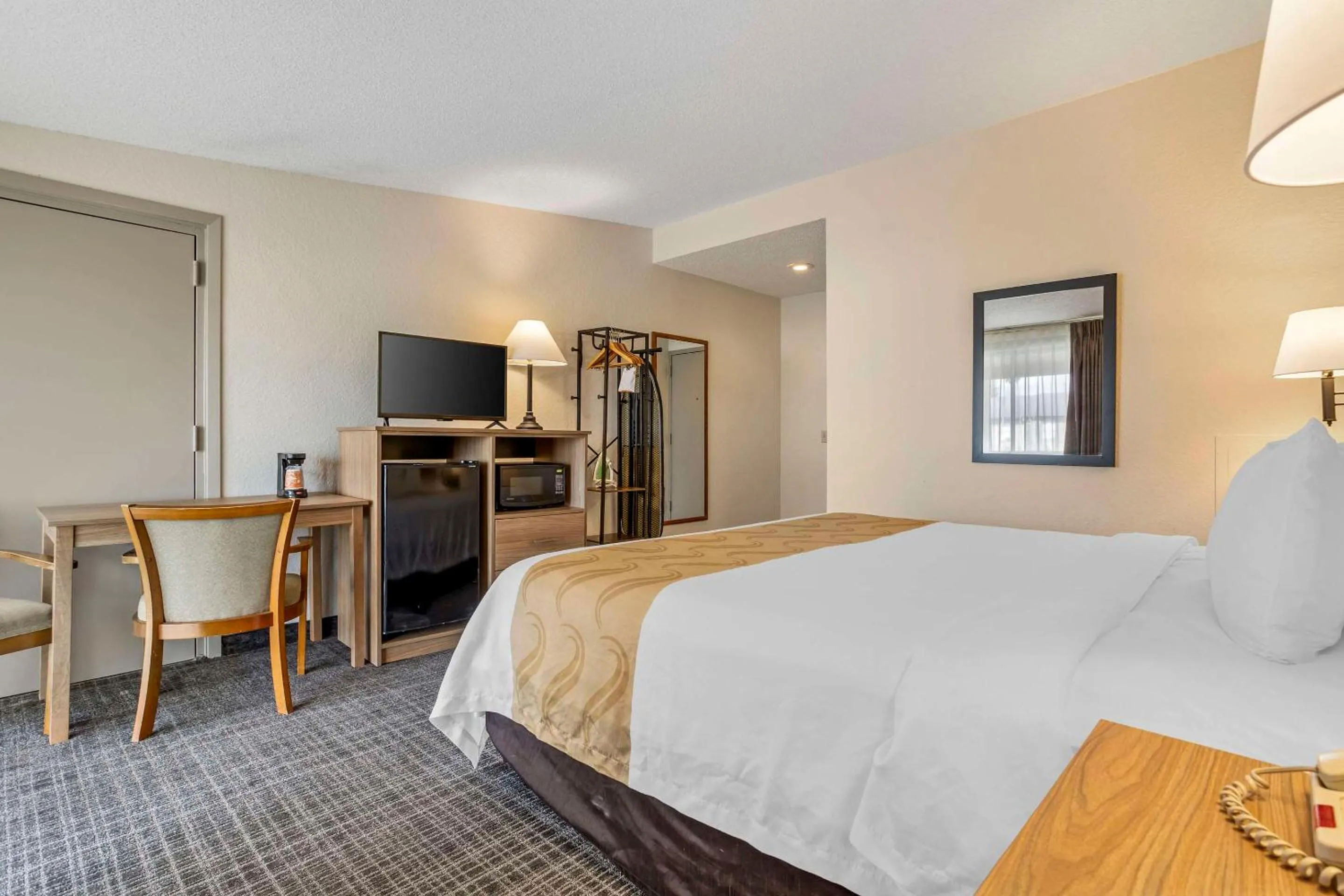 Bedroom, Bed in Quality Inn & Suites NRG Park - Medical Center