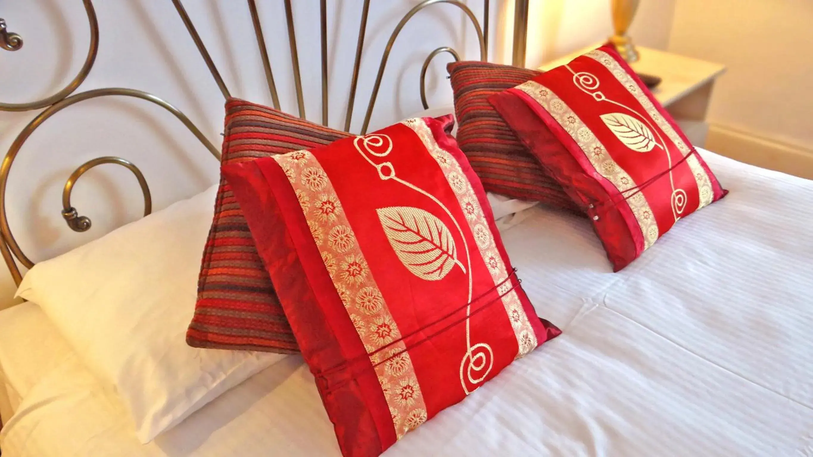 Superior Double Room in Jessamine House Hotel Superior Double Room in Jessamine House Hotel