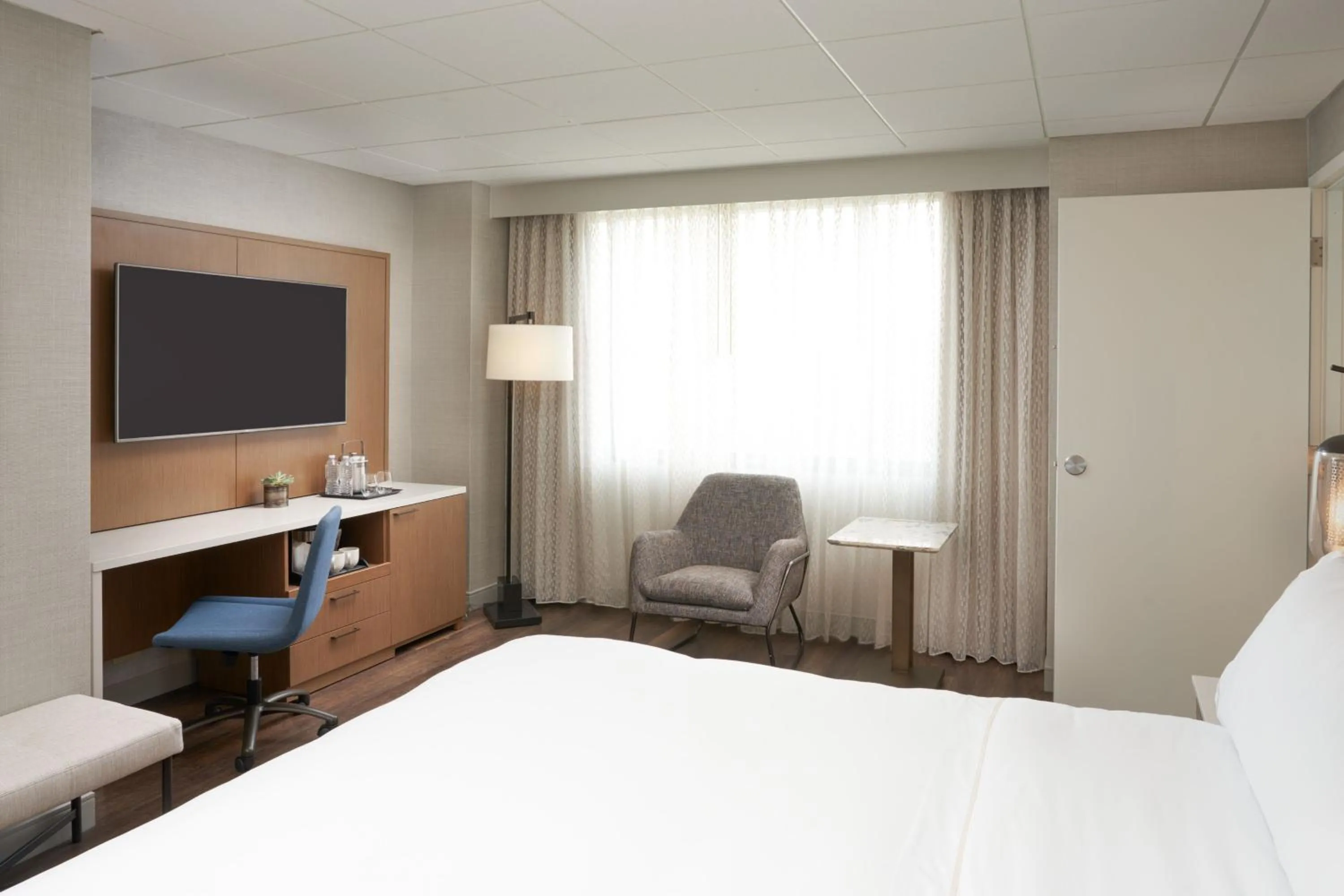 Bedroom, Bed in The Westin Indianapolis