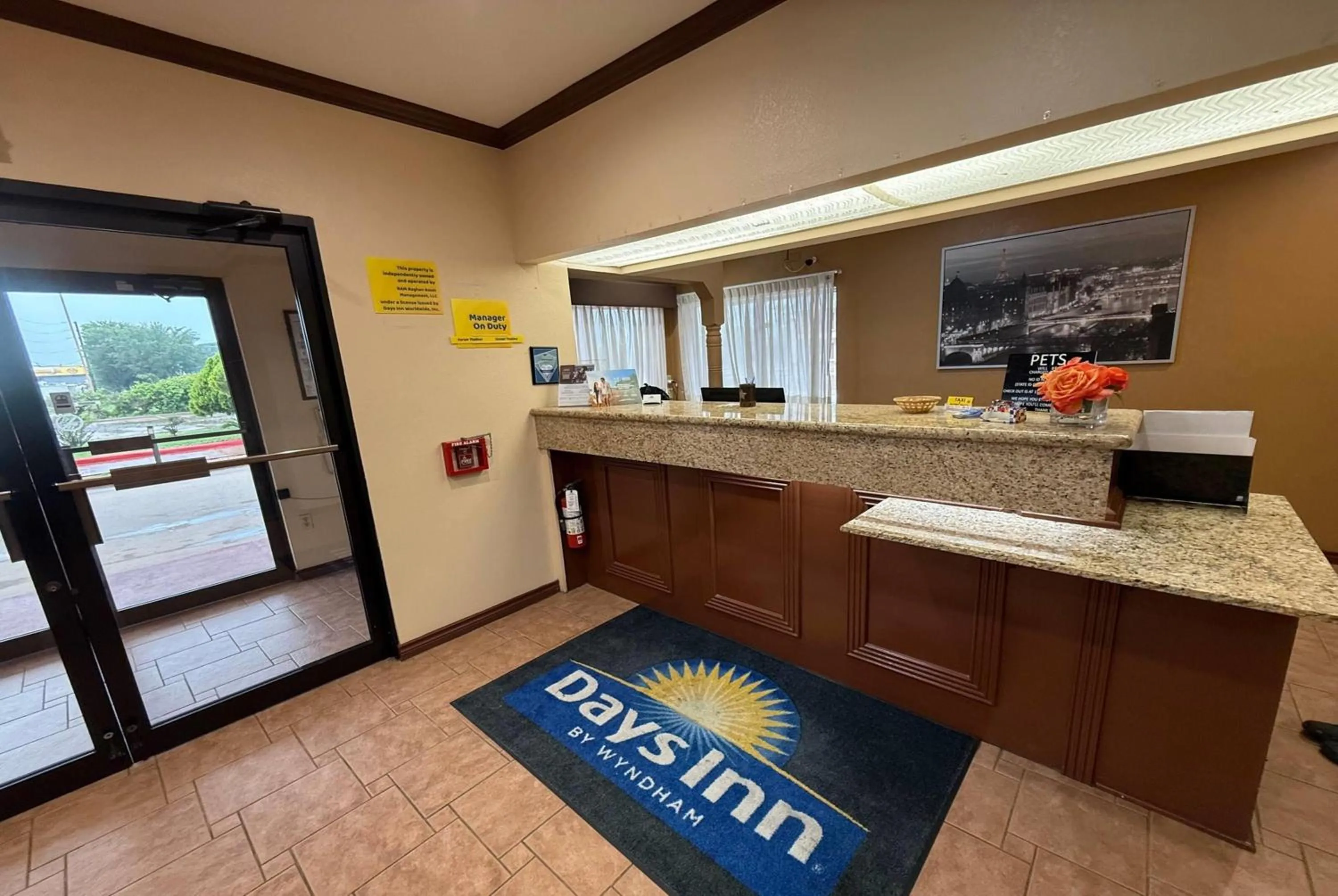Lobby or reception in Days Inn by Wyndham Navasota