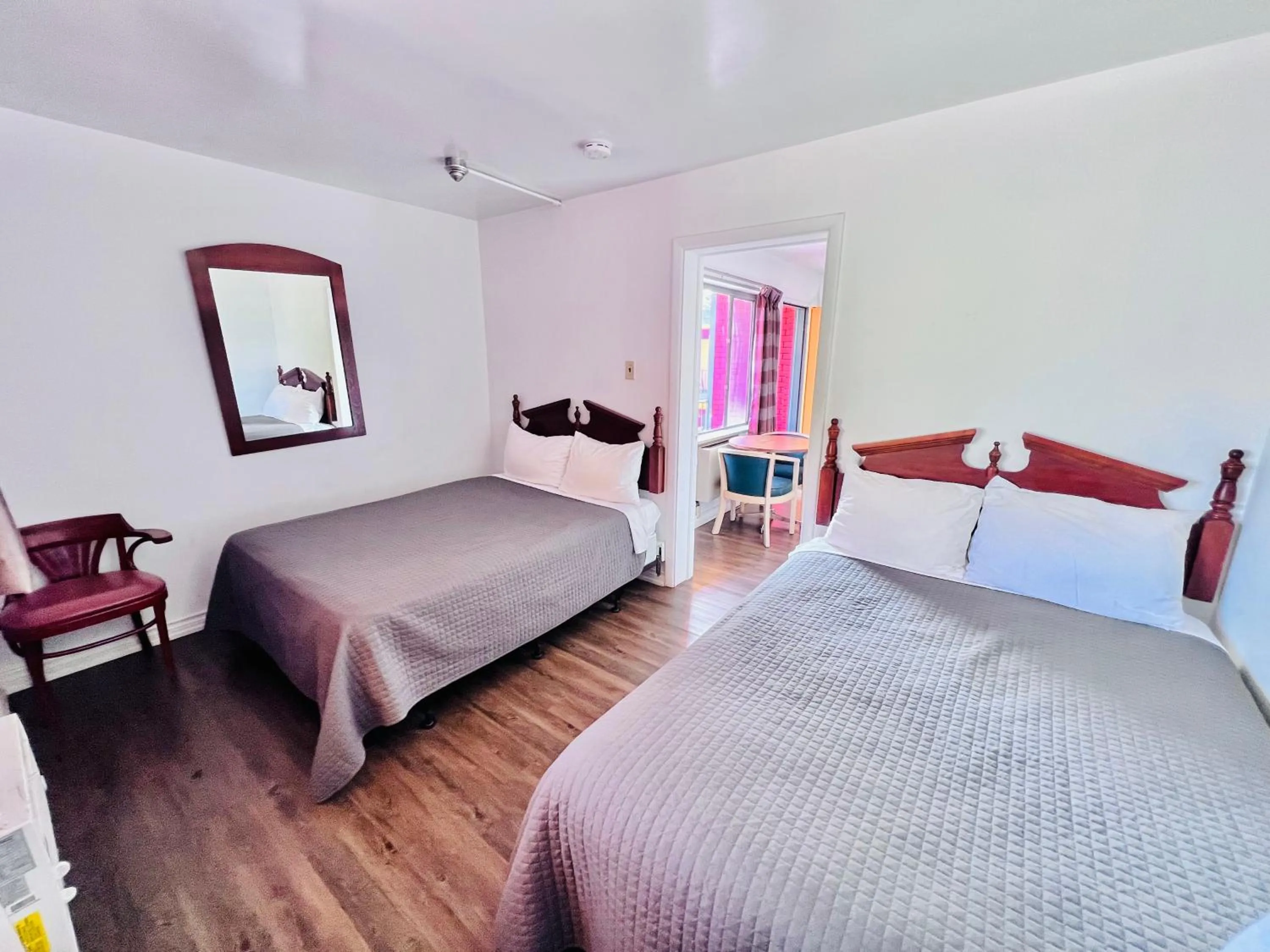 Bed in 6267 Persepolis Inn