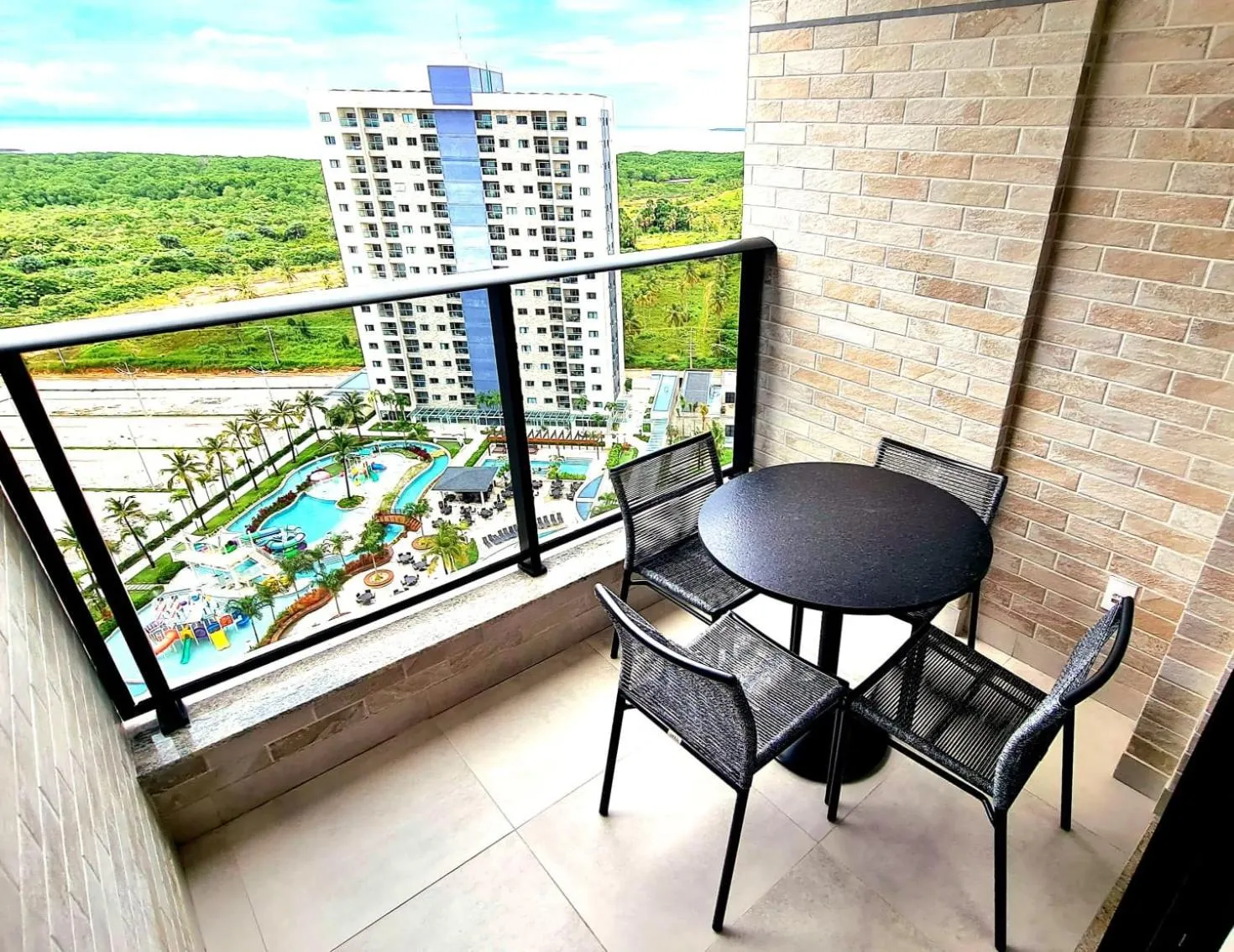 Dining area in Salinas Premium Resort