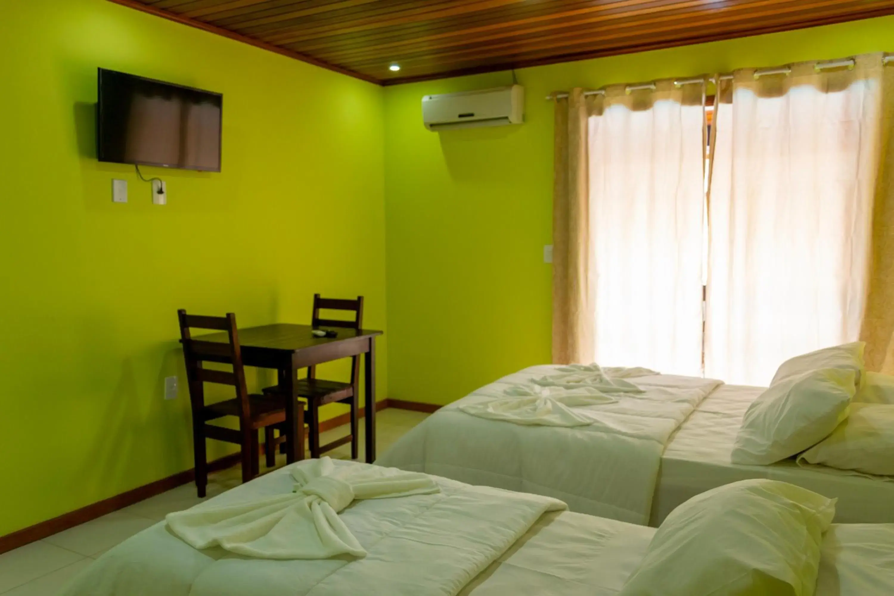 Standard Triple Room in Pousada Estrada do Ouro Standard Triple Room in Pousada Estrada do Ouro