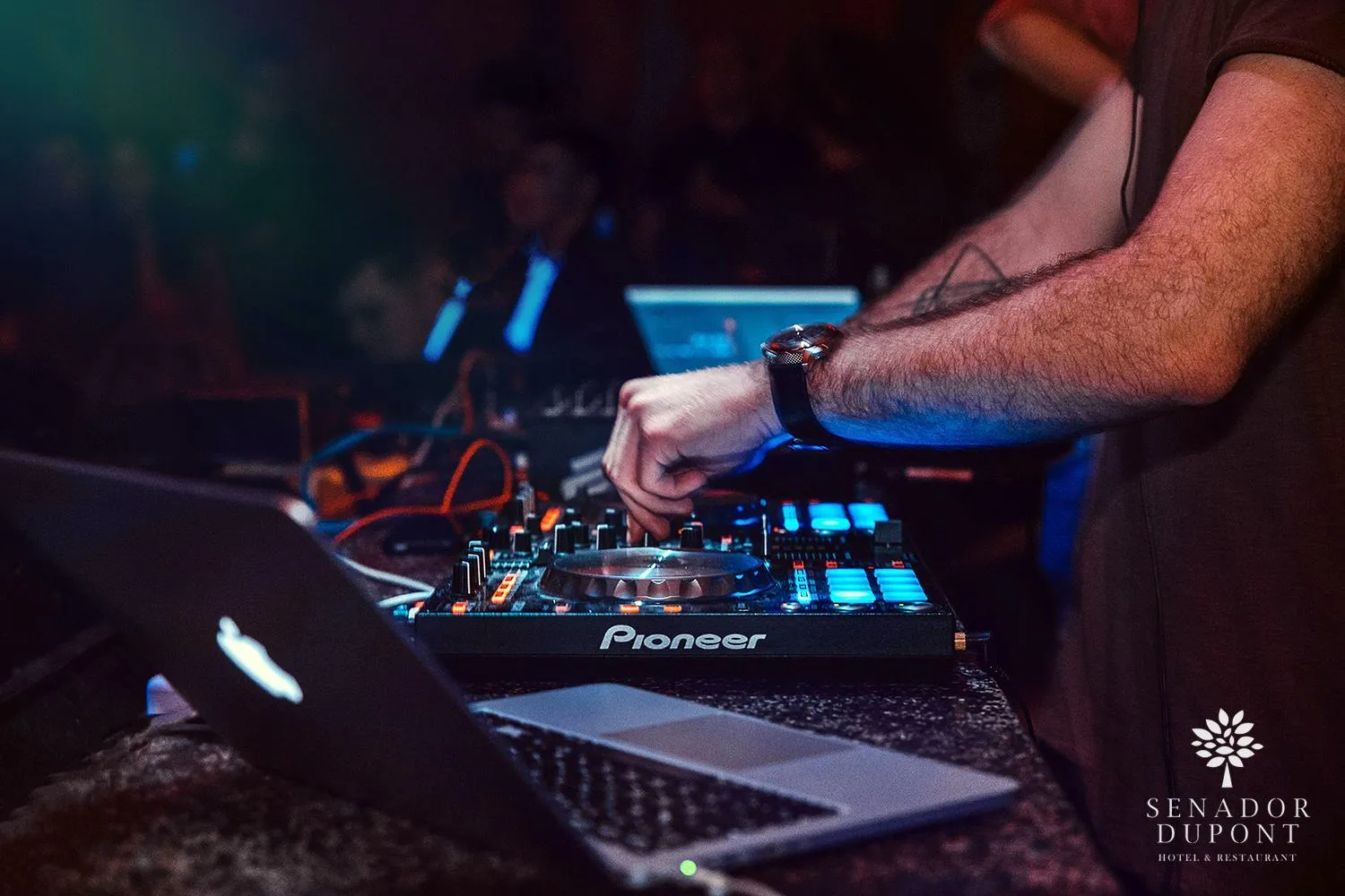 Senador Dupont- Convento San Francisco & Arboles