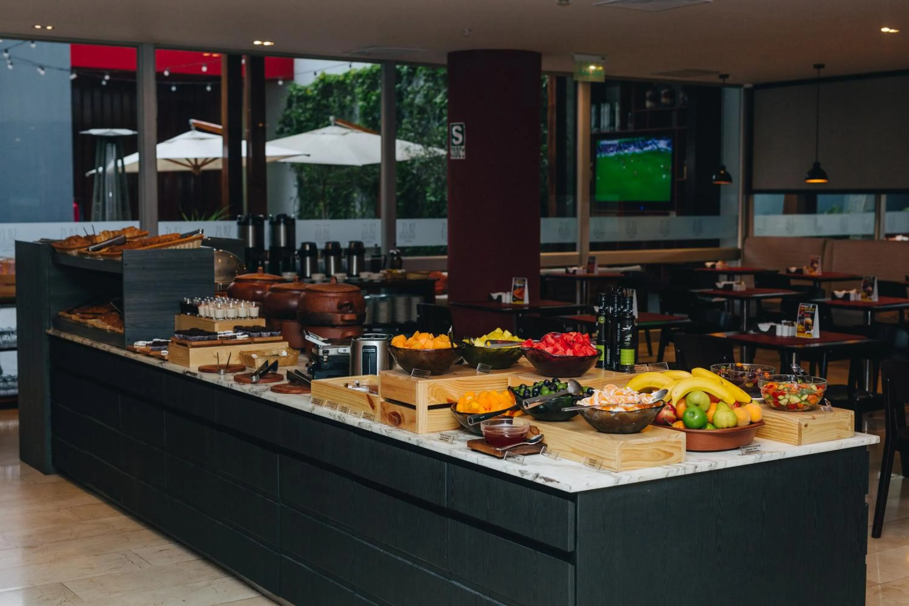 Buffet breakfast in Dazzler by Wyndham Lima Miraflores