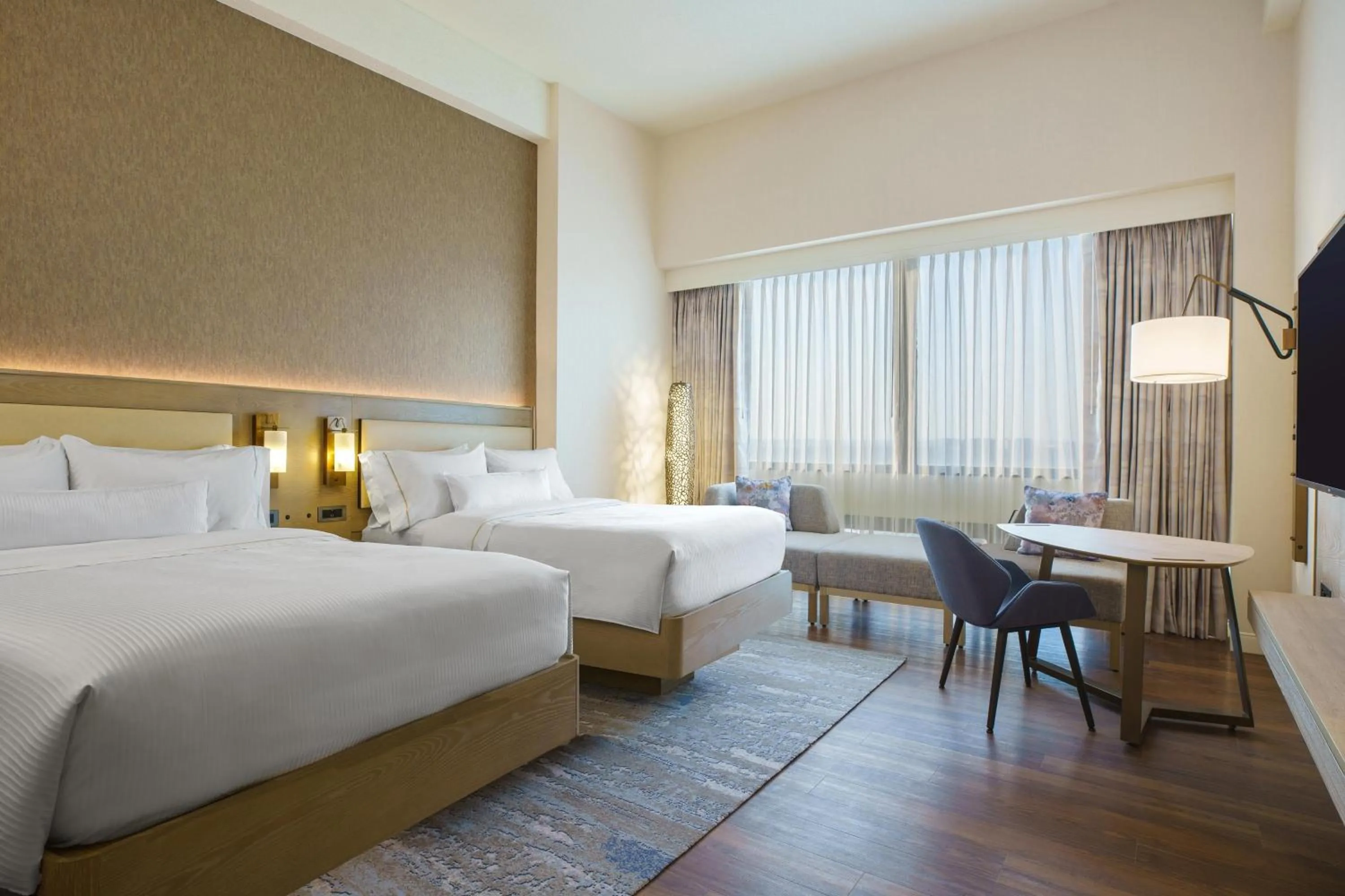 Photo of the whole room, Bed in The Westin O'Hare