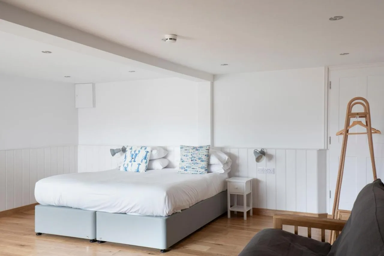 Bed in Stag Cottage, Sea wall