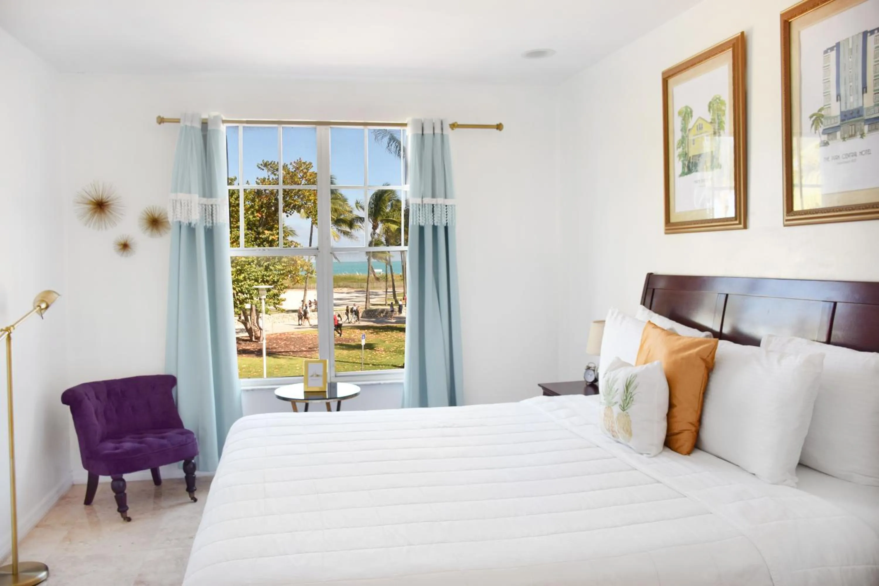 Bedroom, Bed in Beach Park Hotel