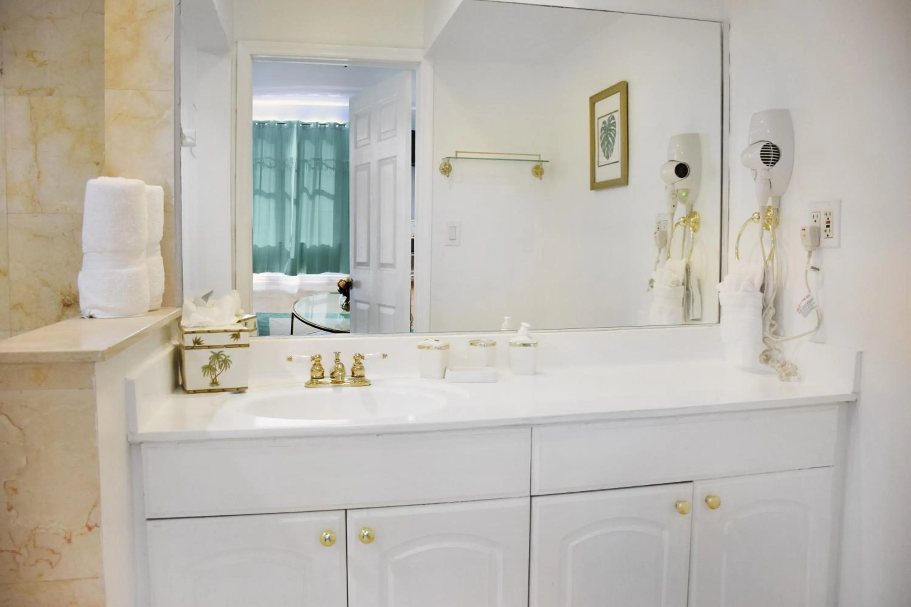 Bathroom in Beach Park Hotel