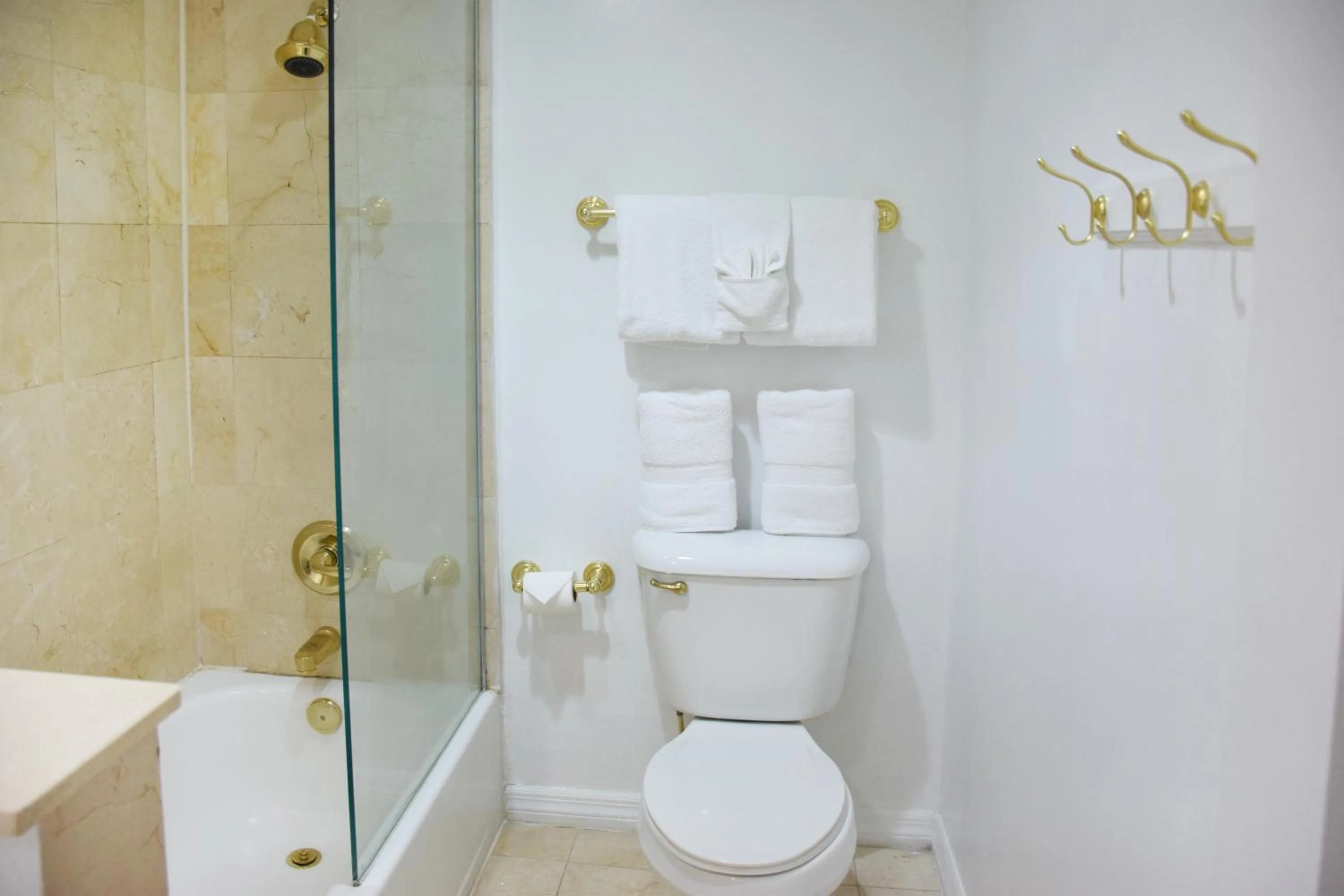 Bathroom in Beach Park Hotel