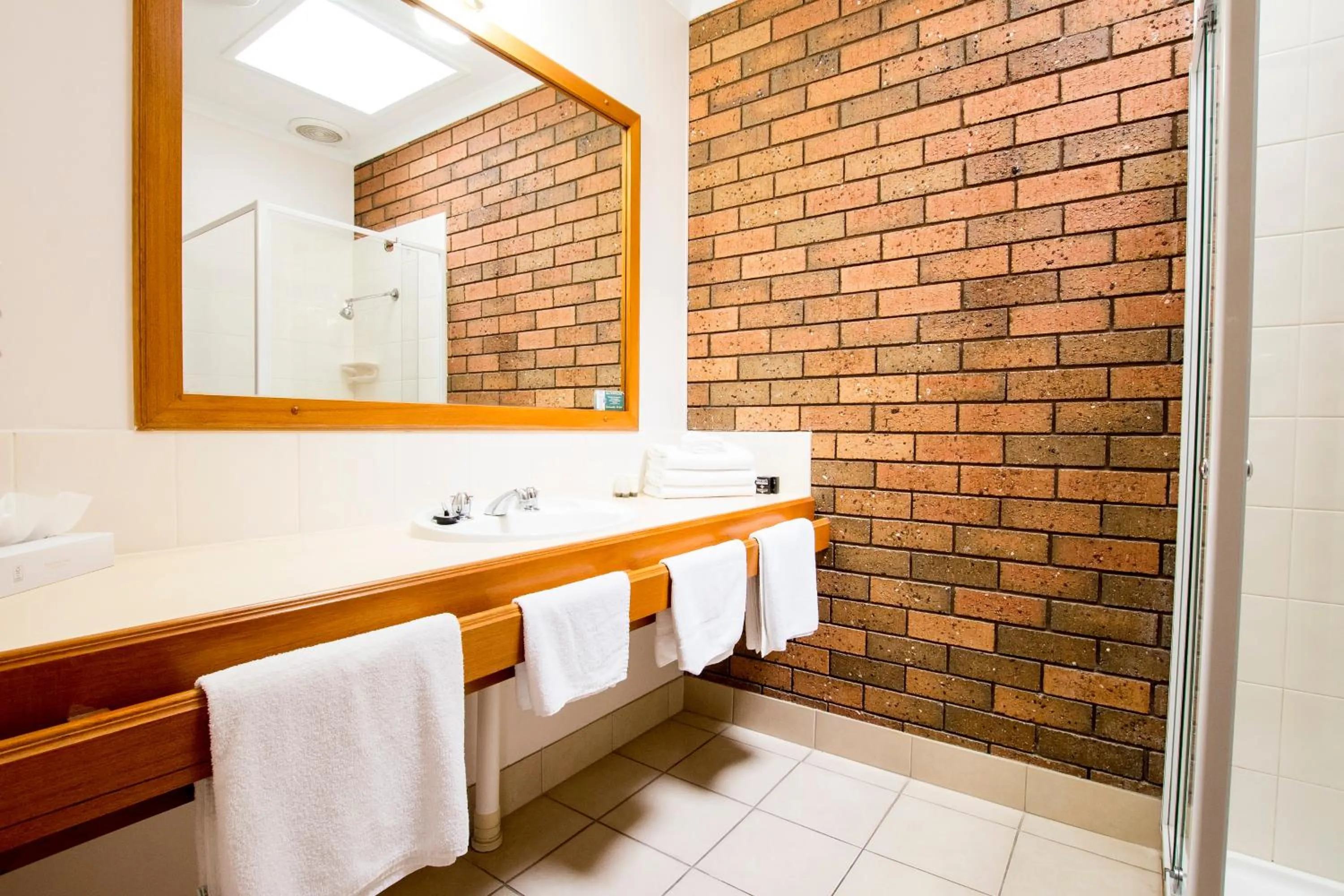 Sportslander Motor Inn