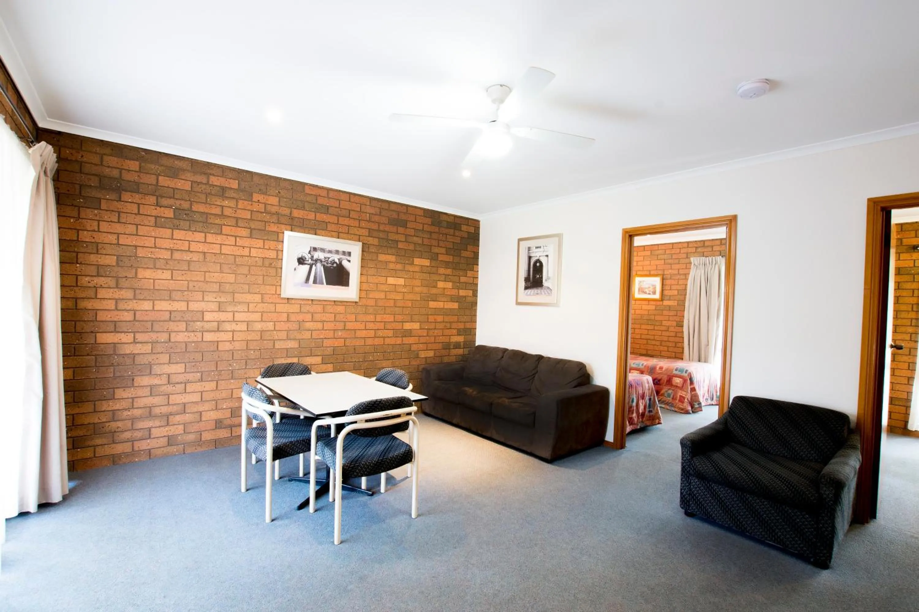 Sportslander Motor Inn