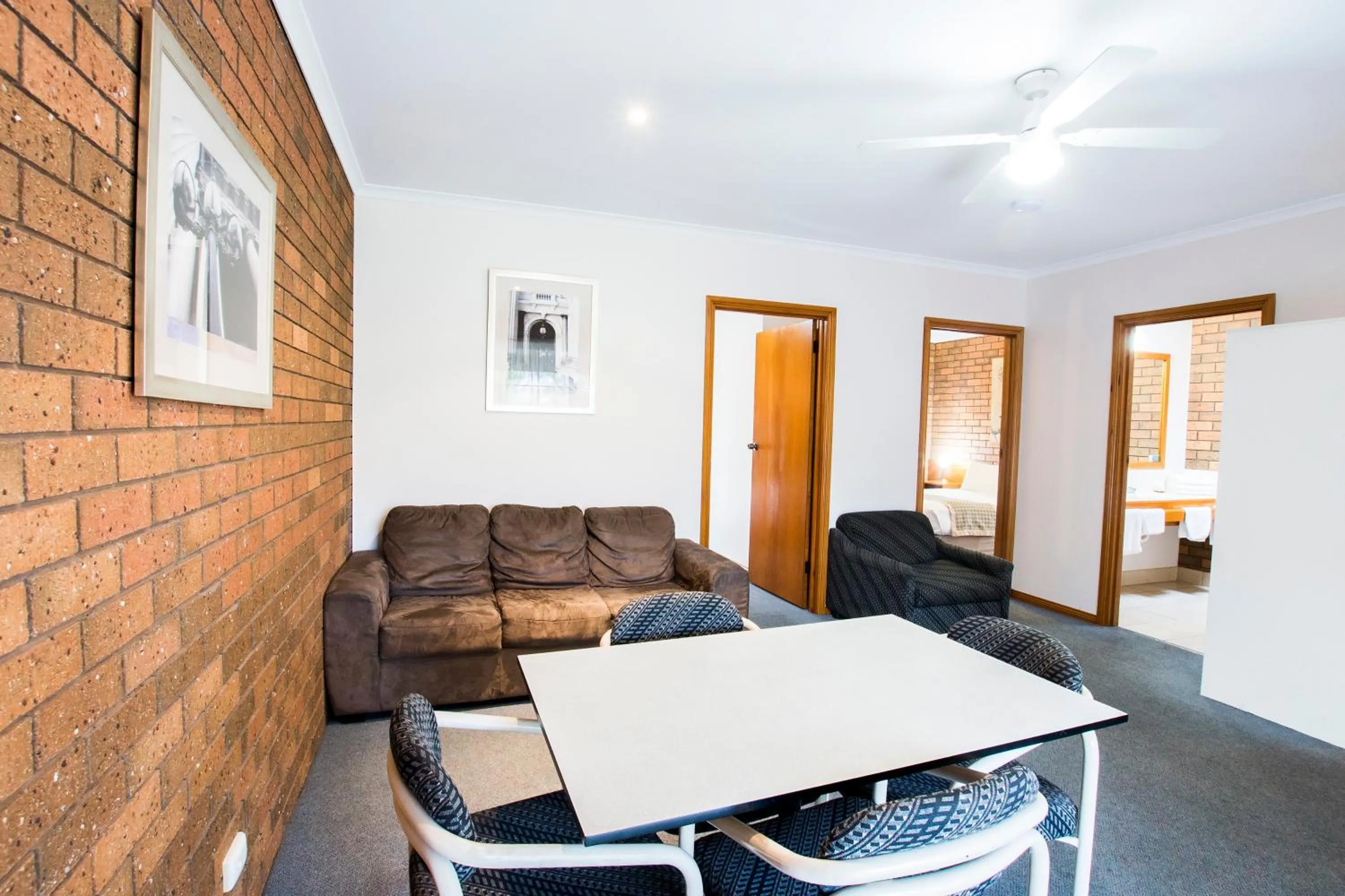 Sportslander Motor Inn