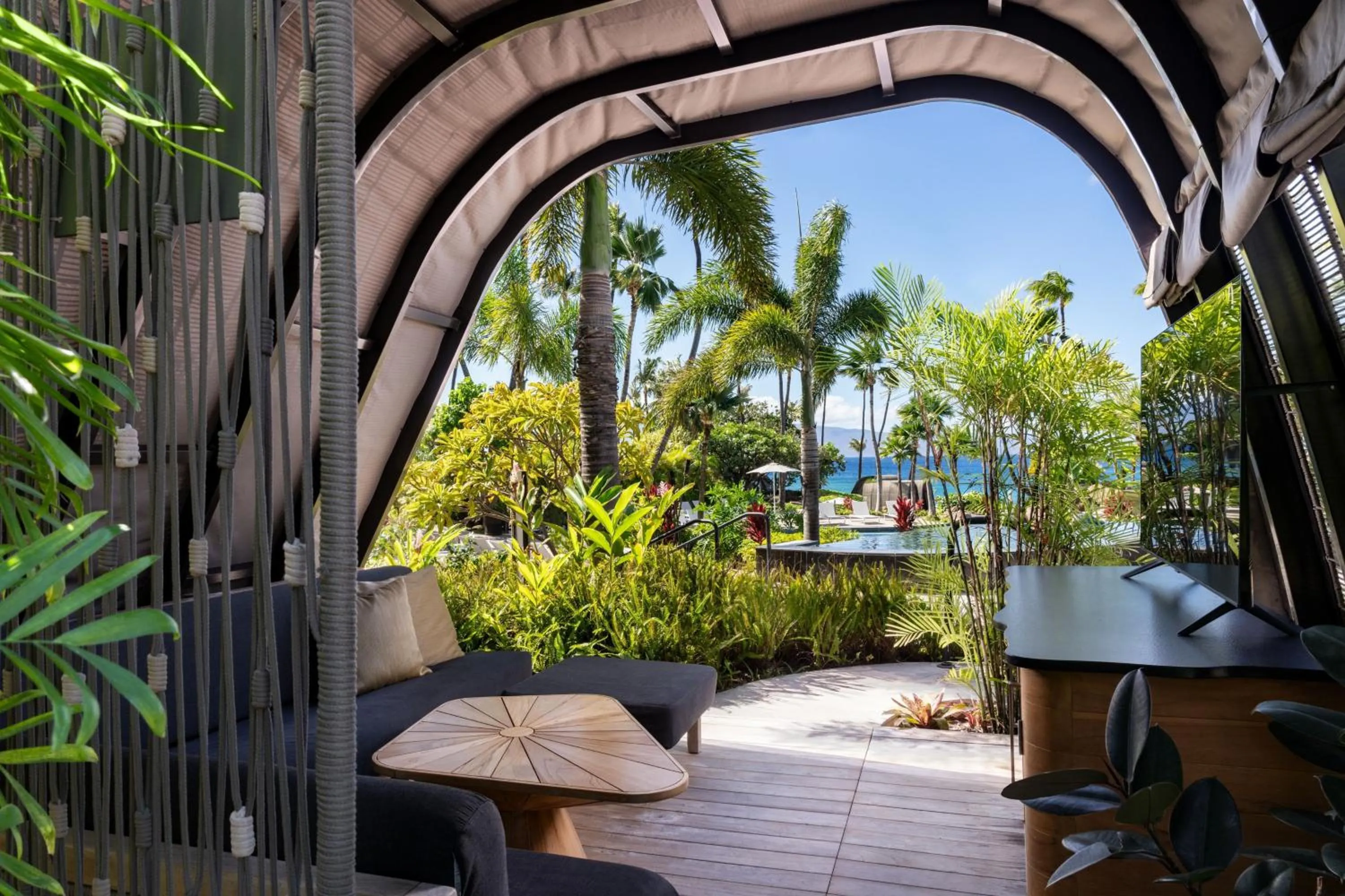 Swimming pool in The Westin Maui Resort & Spa, Ka'anapali