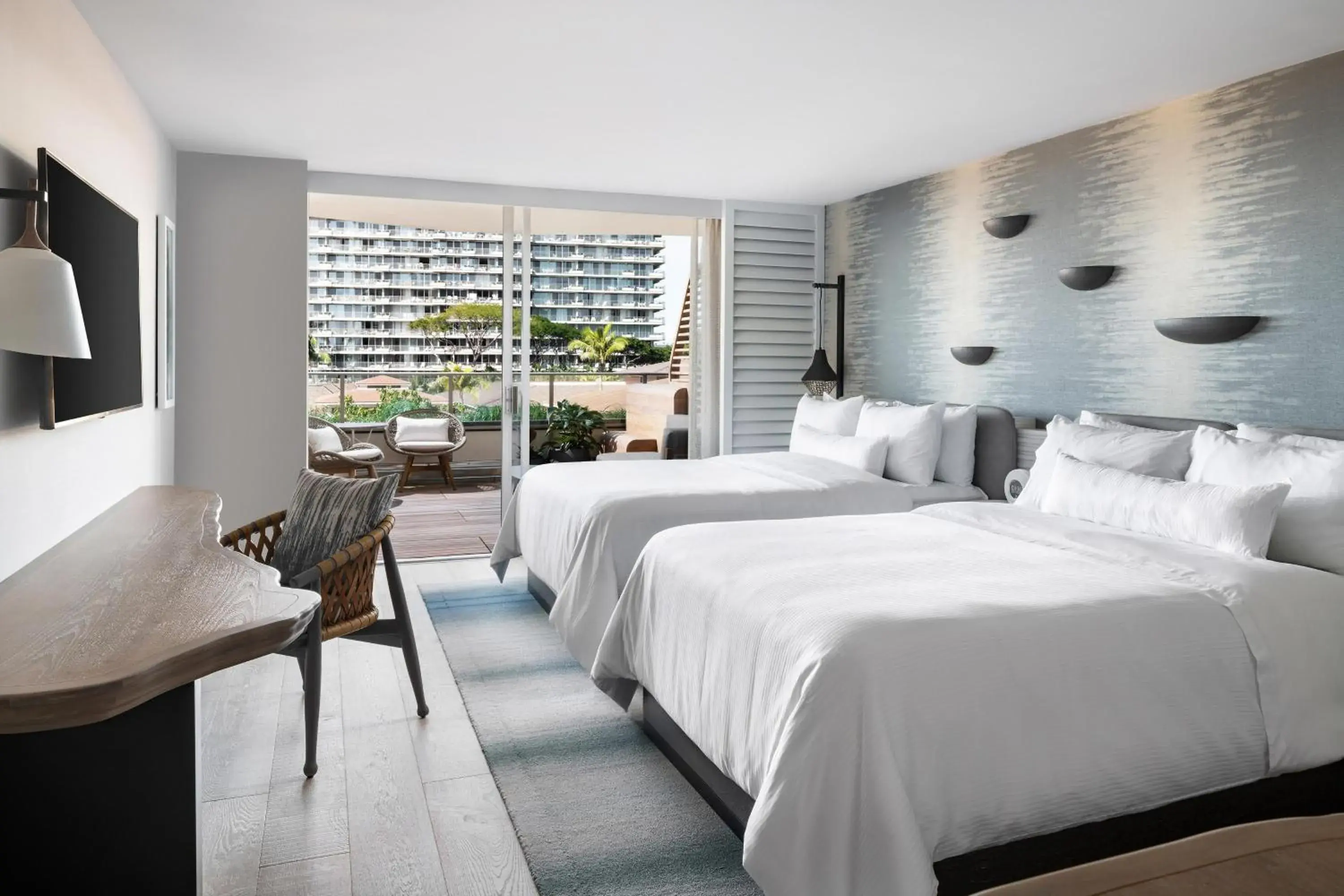 Hokupa’a Extended Lanai – Guest Room with Two Queen Beds in The Westin Maui Resort & Spa, Ka'anapali Hokupa’a Extended Lanai – Guest Room with Two Queen Beds in The Westin Maui Resort & Spa, Ka'anapali