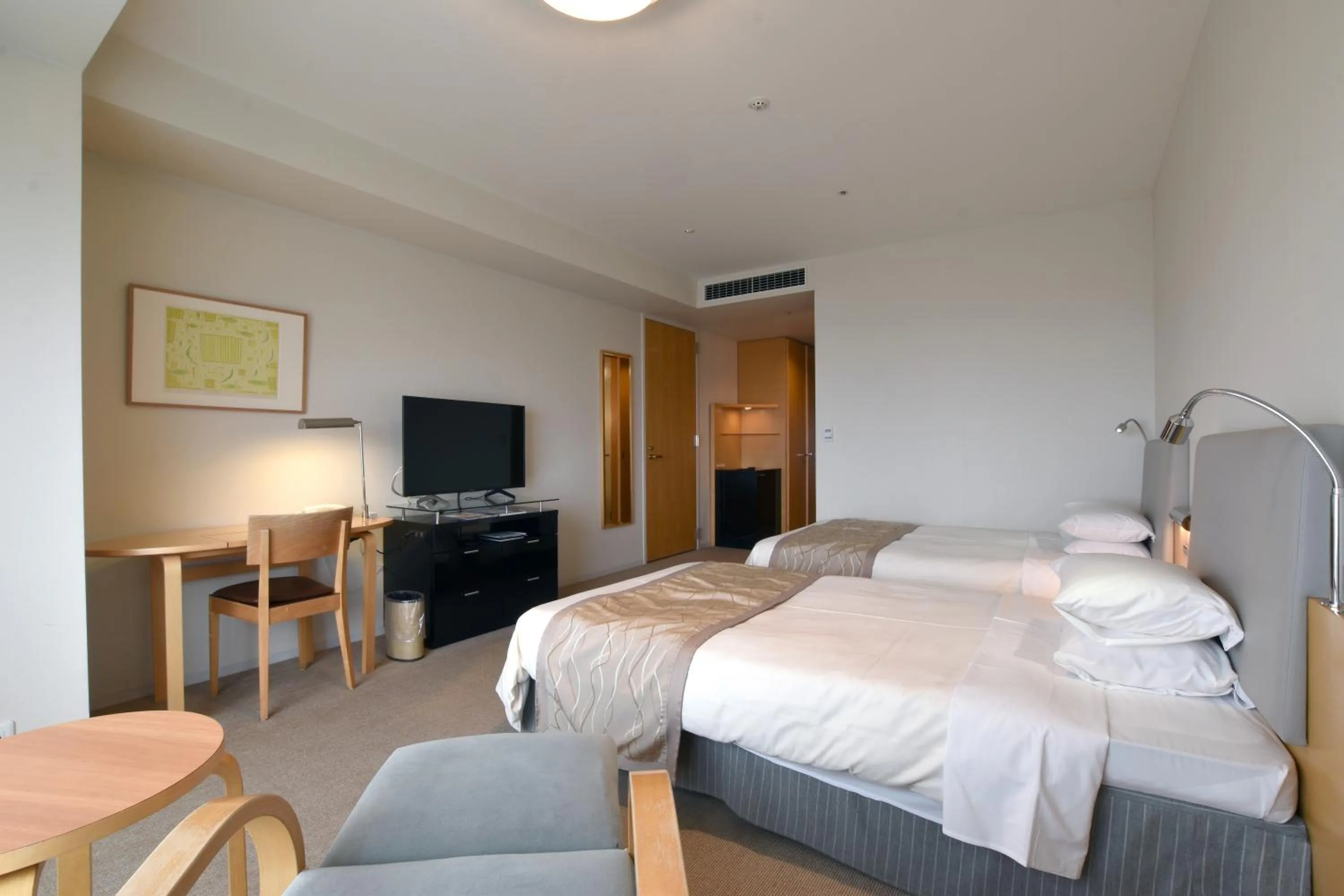 Photo of the whole room, Bed in Hotel Nikko Niigata