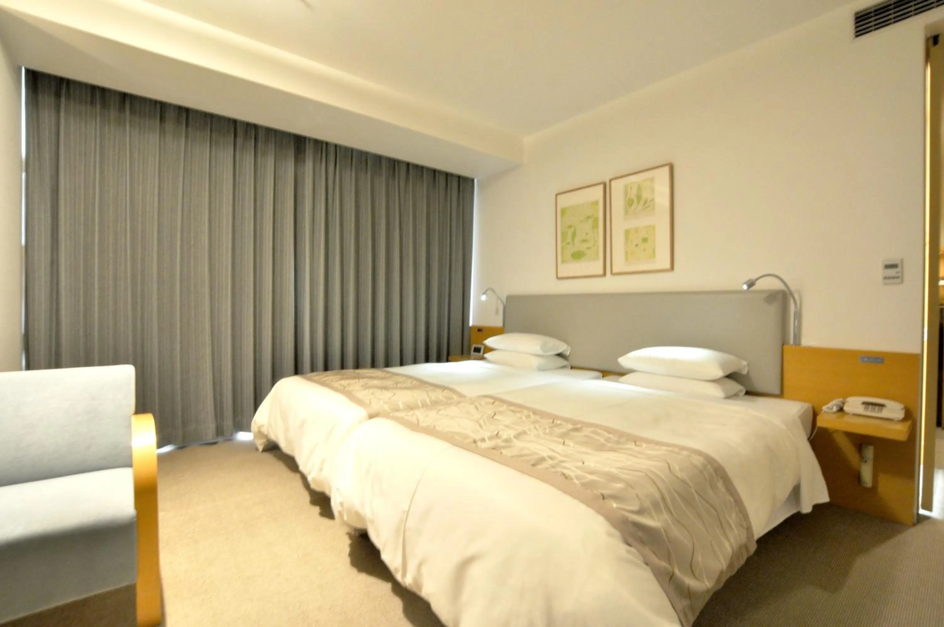 Photo of the whole room, Bed in Hotel Nikko Niigata