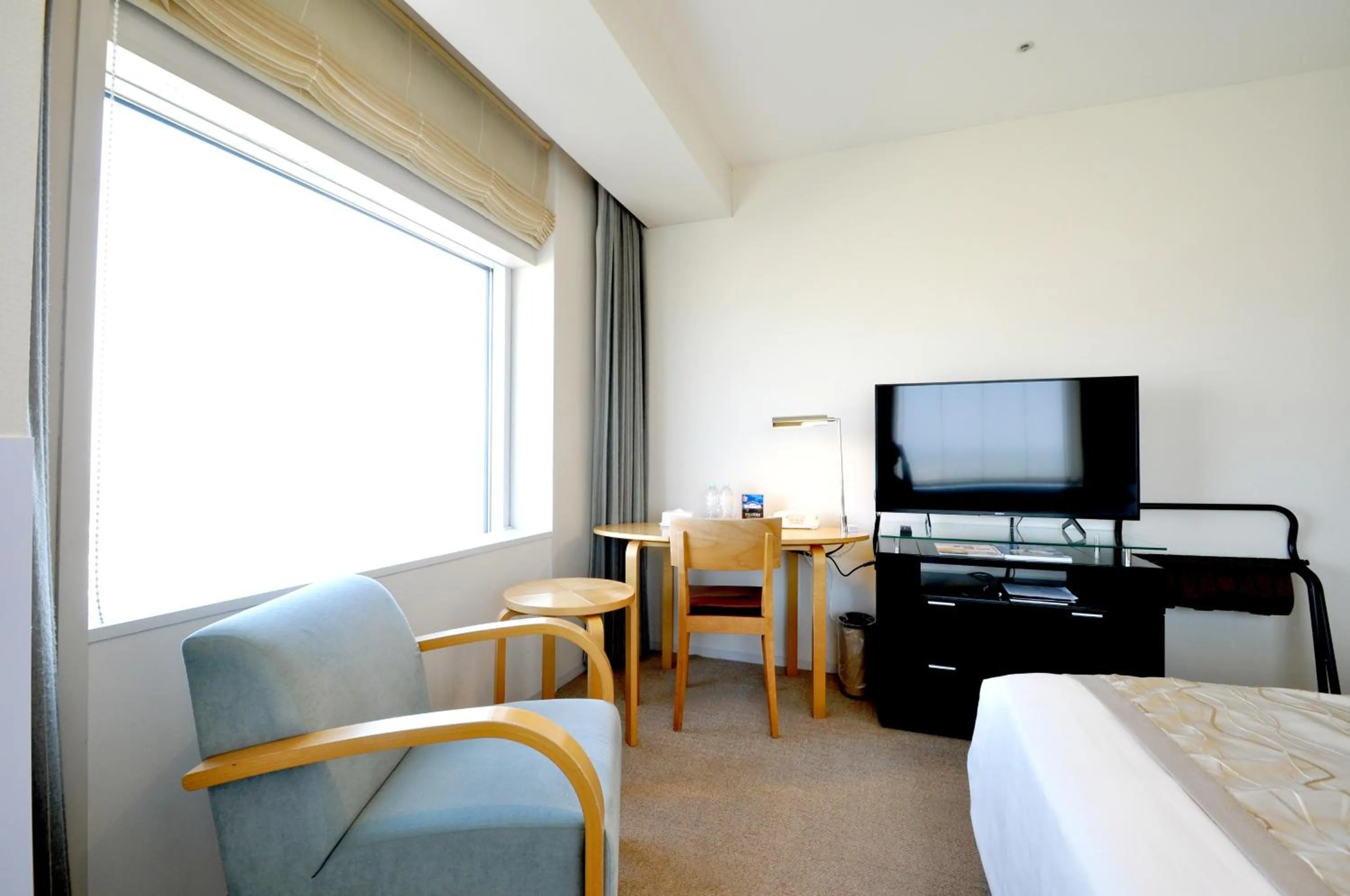 Photo of the whole room, Bed in Hotel Nikko Niigata