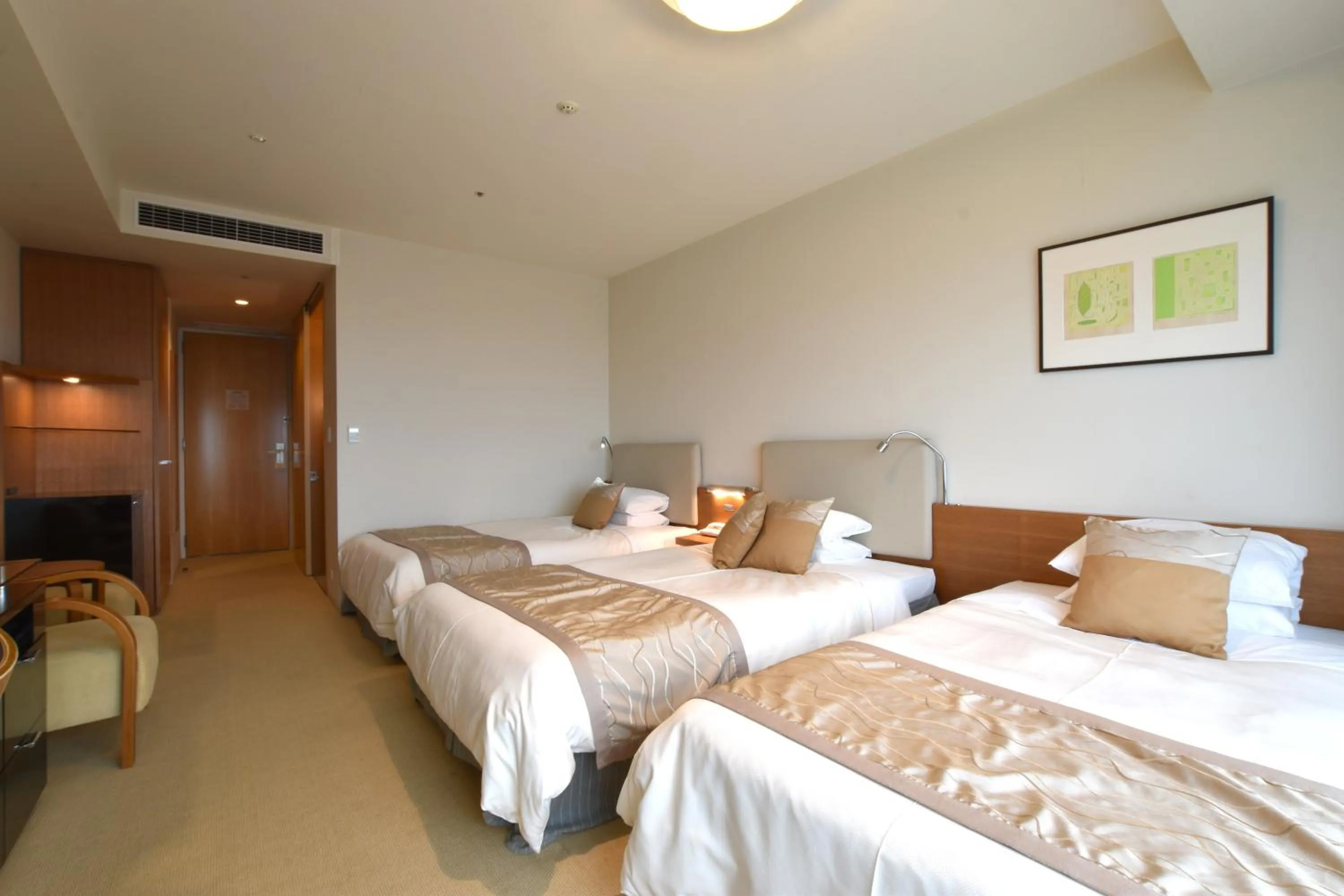 Photo of the whole room, Bed in Hotel Nikko Niigata