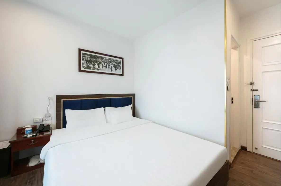 Photo of the whole room, Bed in A25 Hotel - 30 An Dương
