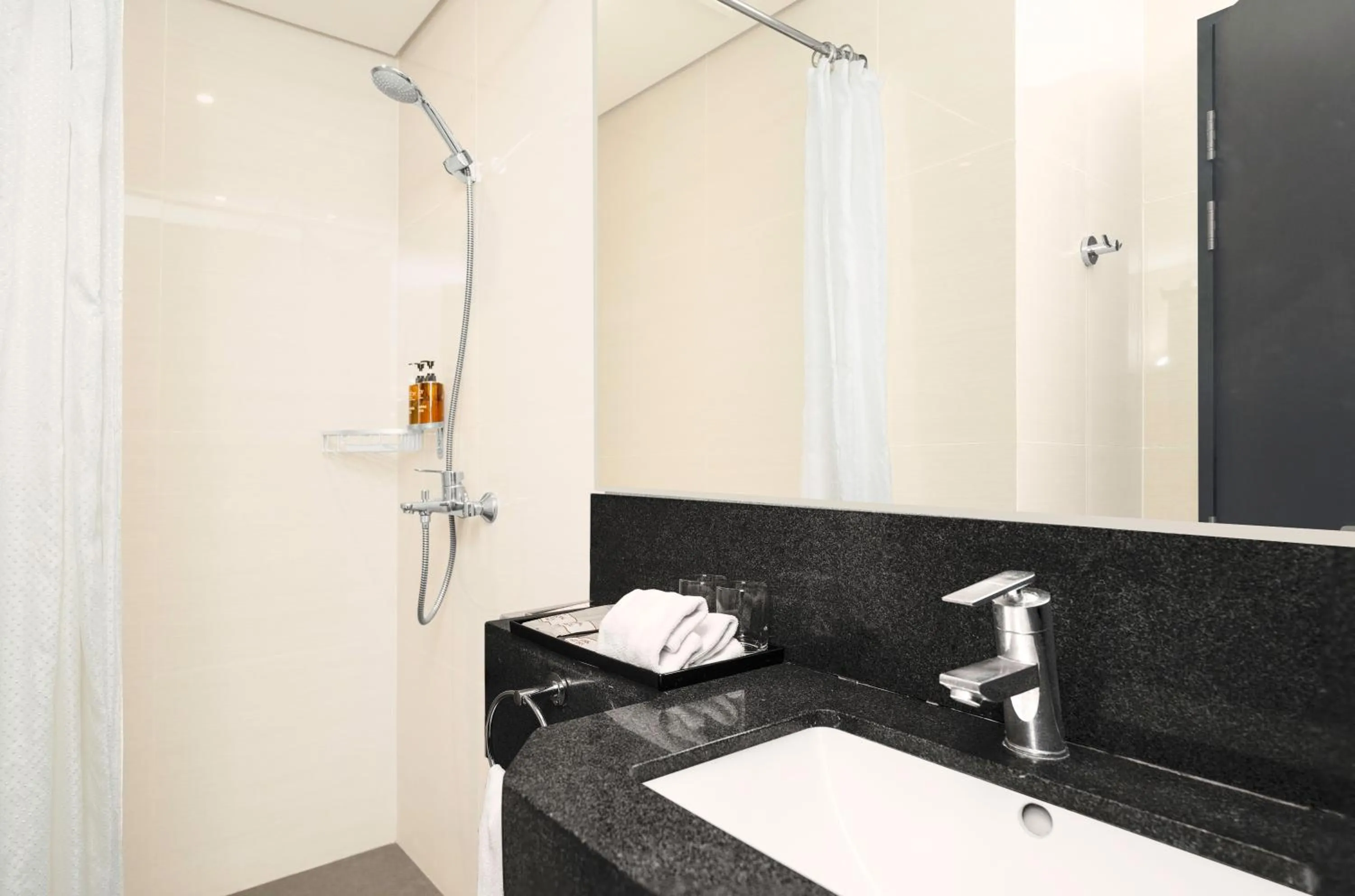 Shower in Savoy Hotel Mactan Cebu near Newtown Beach