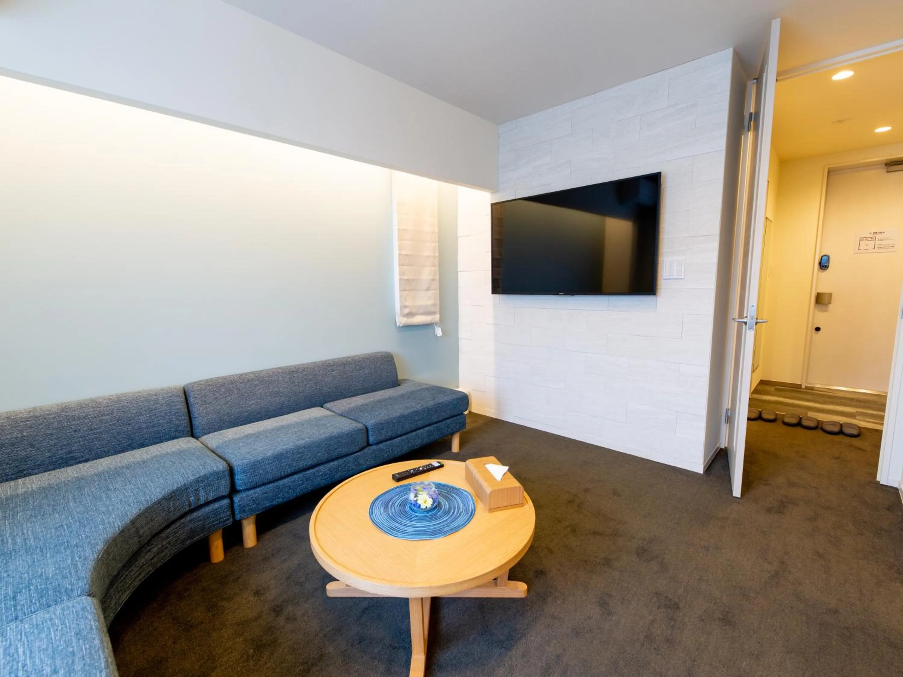 Photo of the whole room in GRAND BASE Hiroshima Ekimae