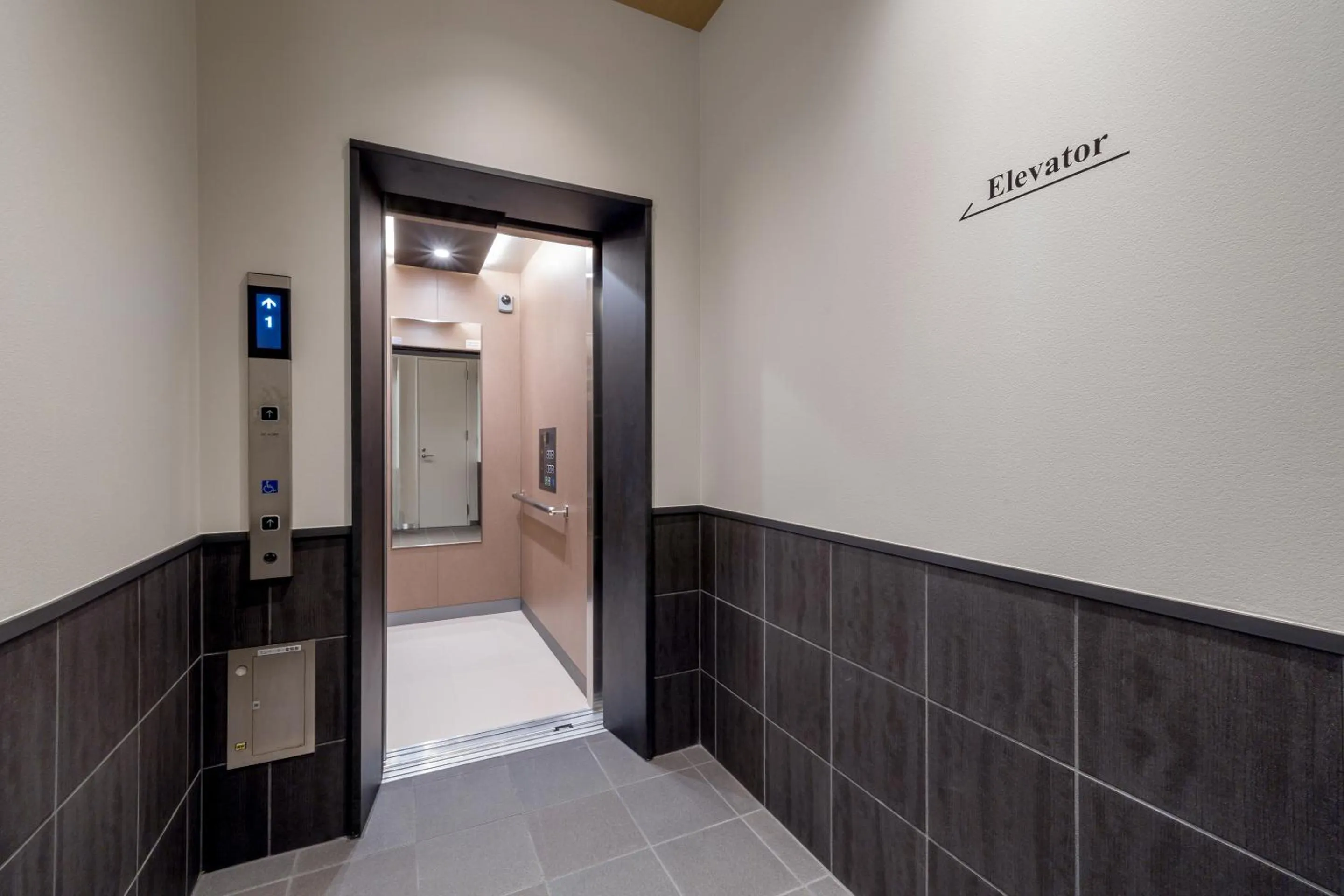 elevator in RESI STAY Nishijin