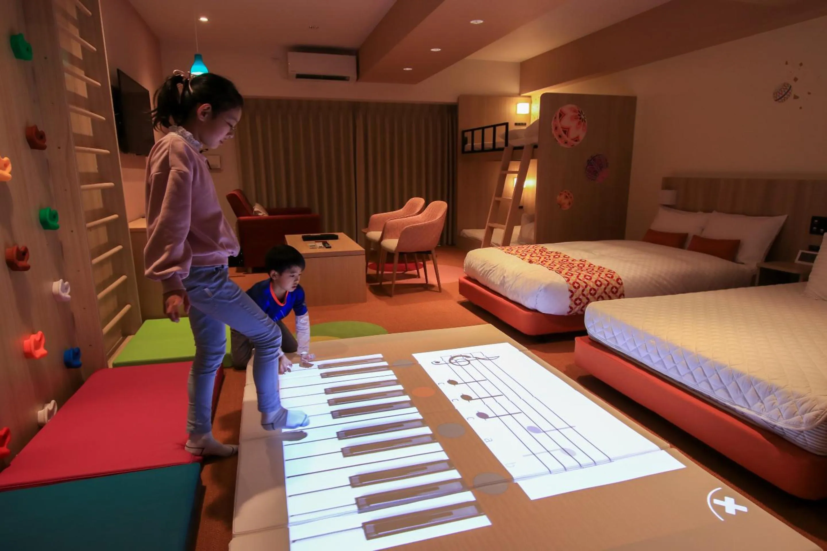 Area and facilities, Bed in RESI STAY Nishijin