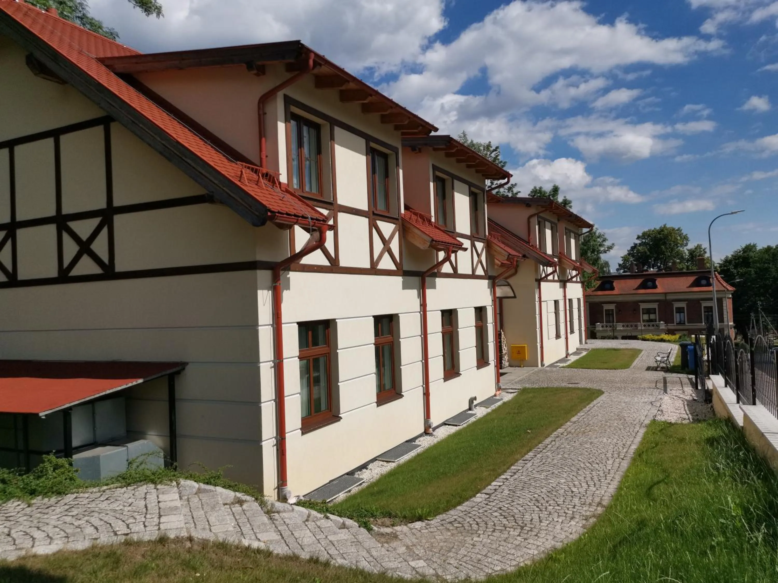 Property building in Petite Charlotta