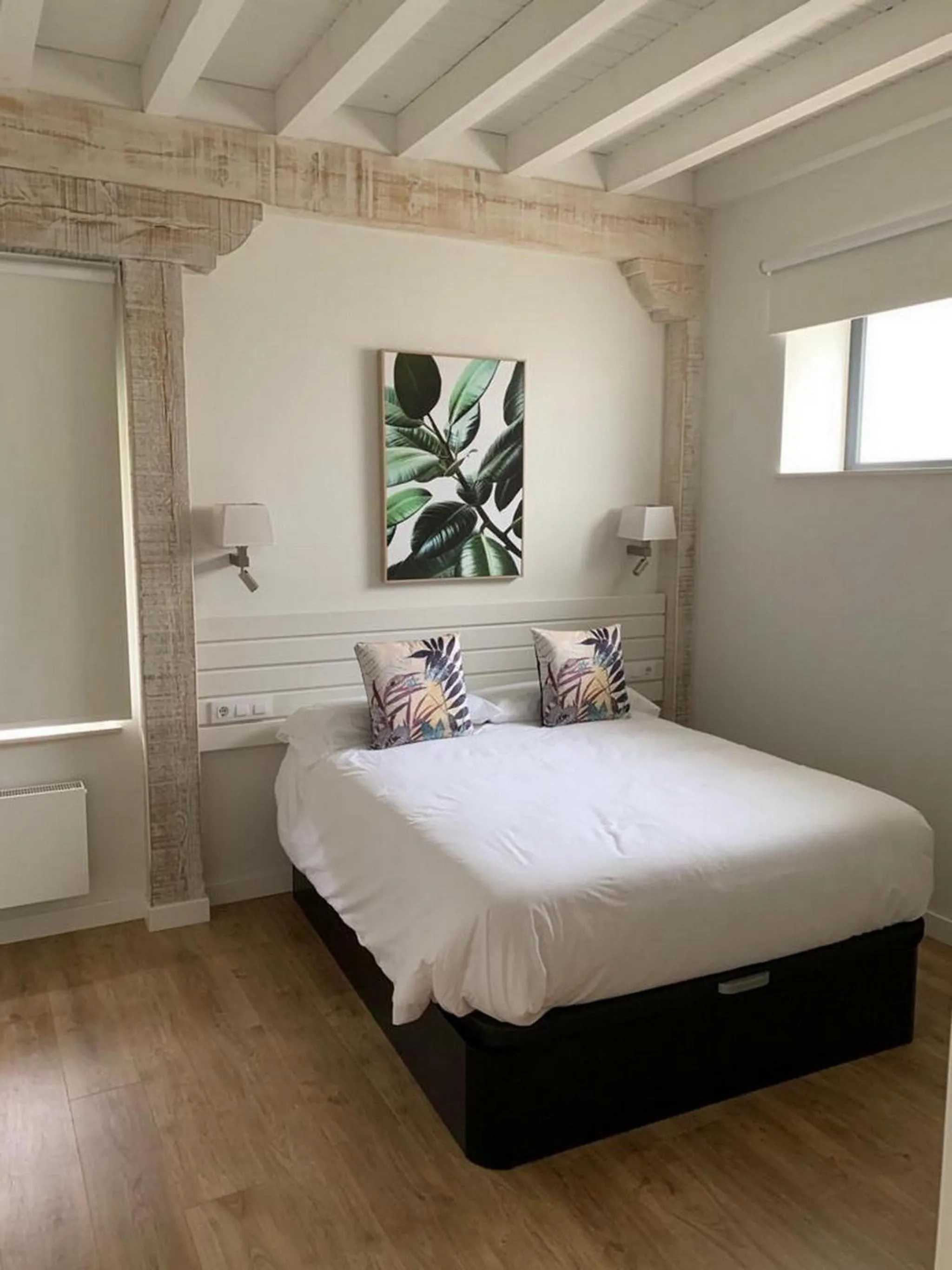 Bedroom, Bed in Apartamentos La Bicicleta